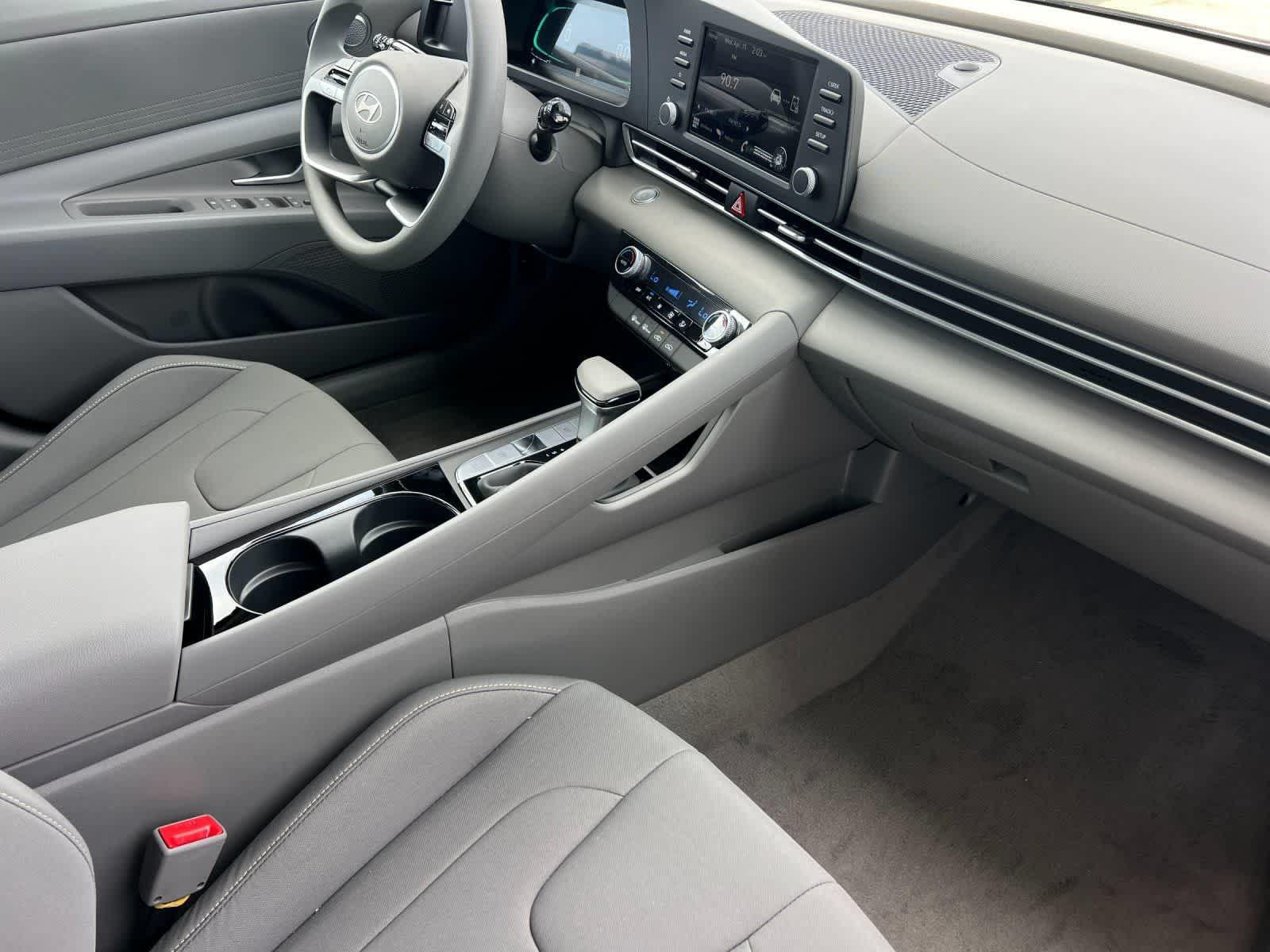 Thumbnail: 2026 Hyundai Elantra - 16