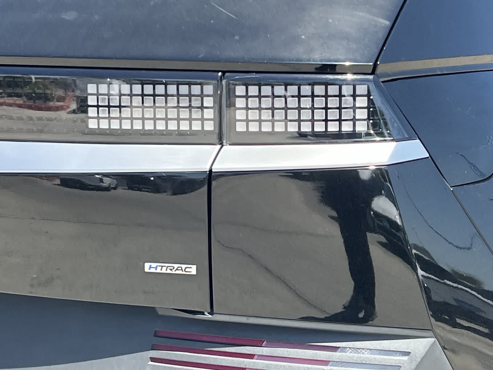 Thumbnail: 2022 Hyundai Ioniq 5 - 28