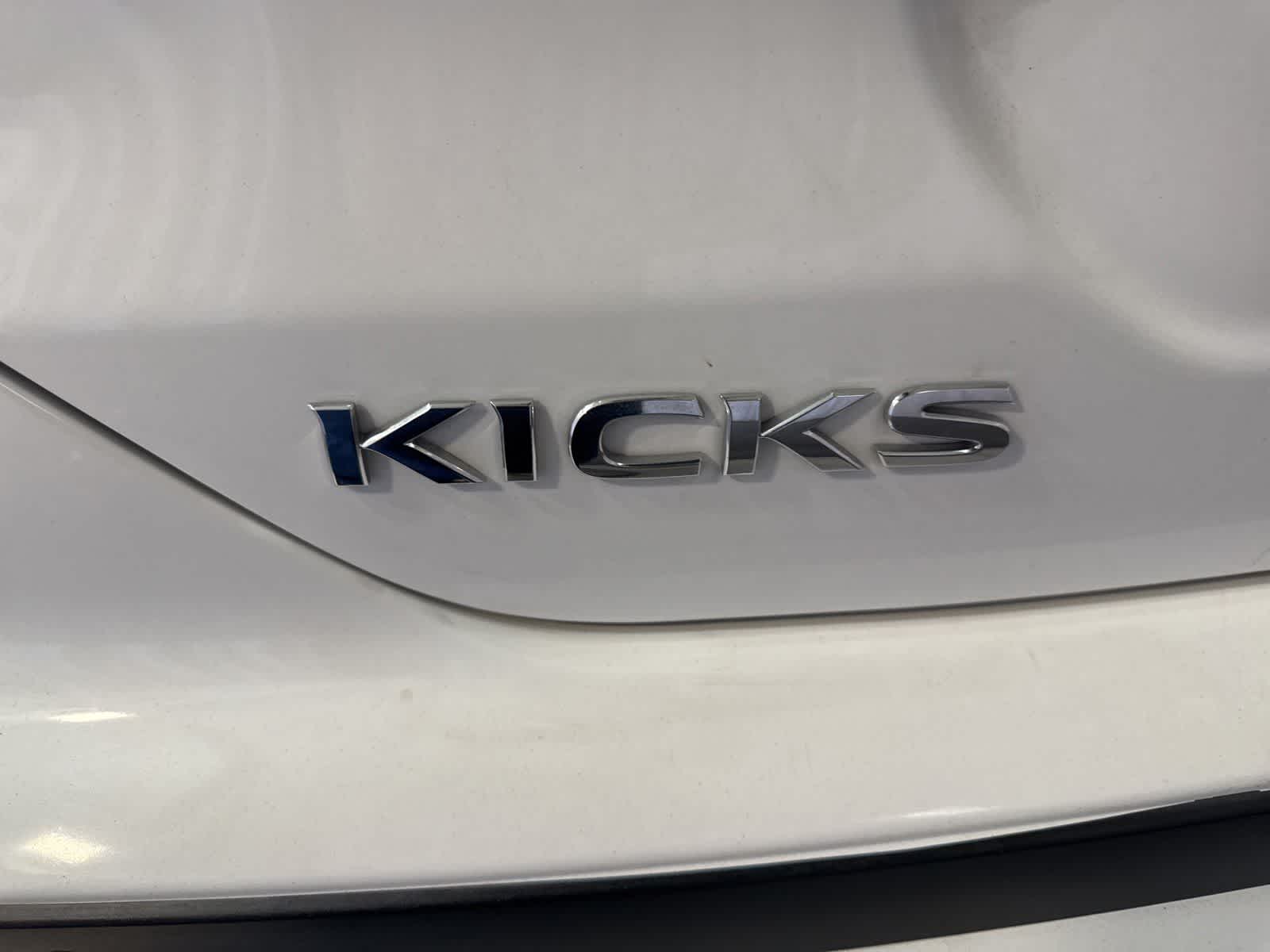 Thumbnail: 2023 Nissan Kicks - 11