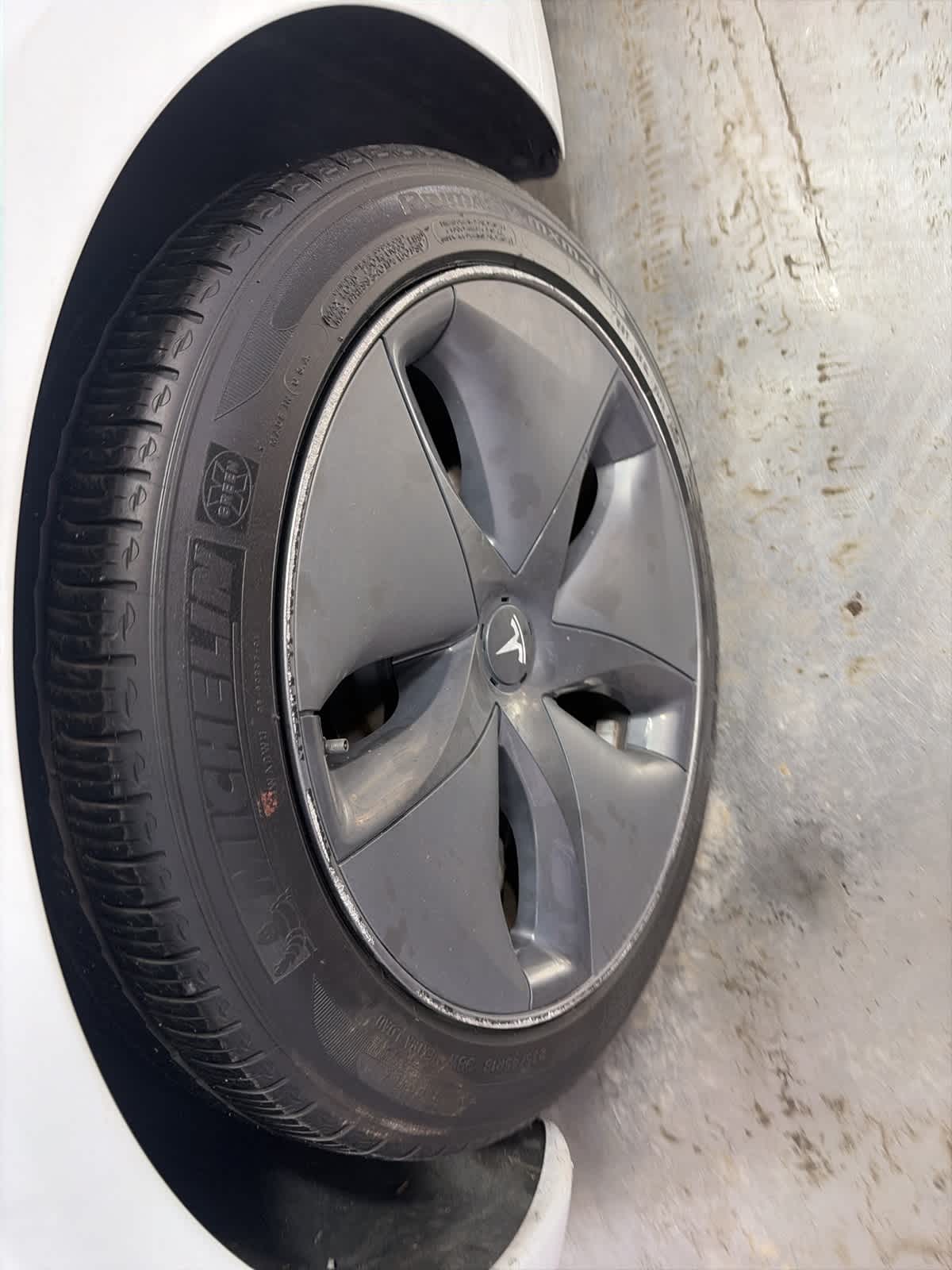 Thumbnail: 2019 Tesla Model 3 - 7