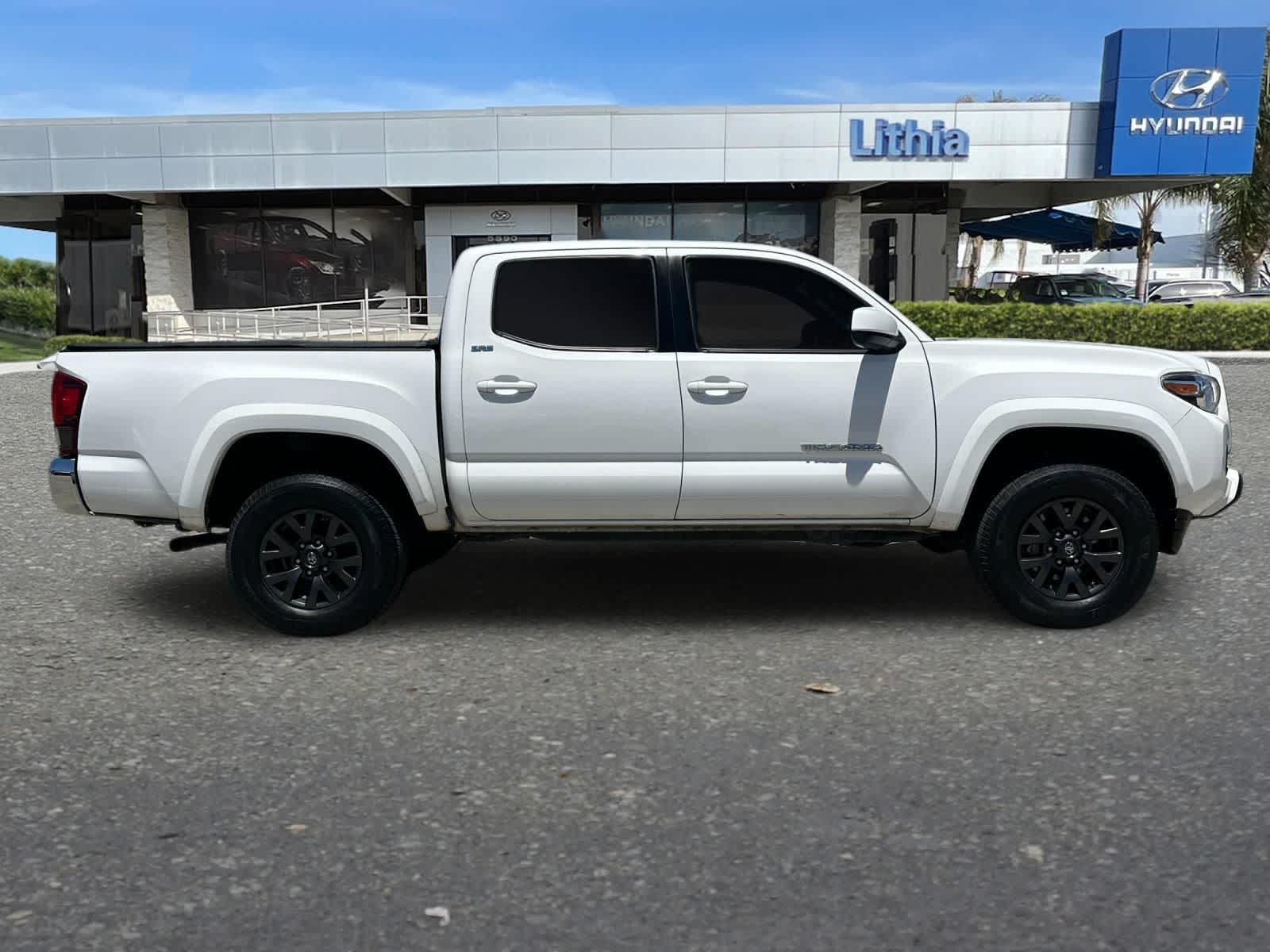 Thumbnail: 2020 Toyota Tacoma - 8