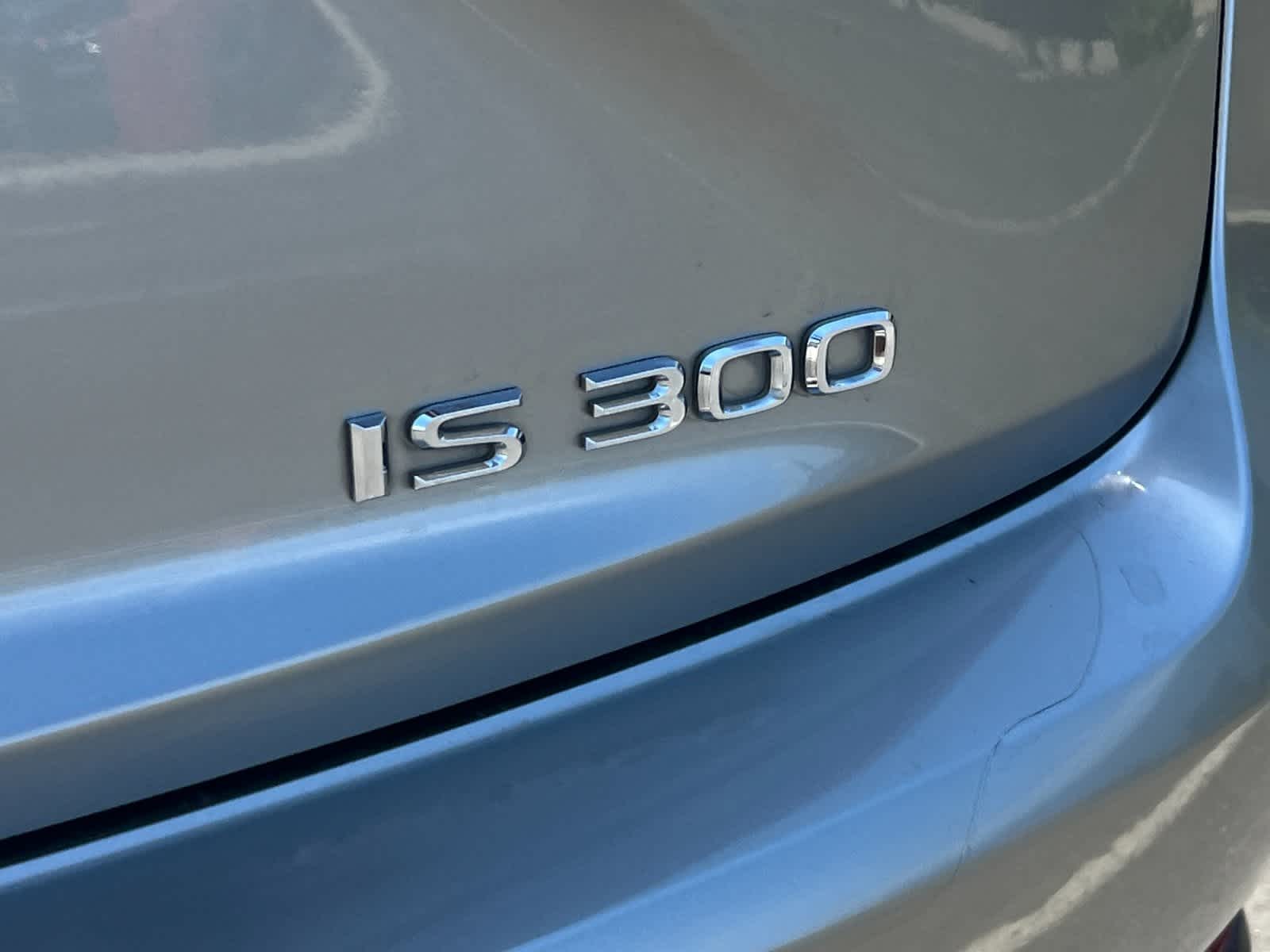 Thumbnail: 2019 Lexus IS - 27