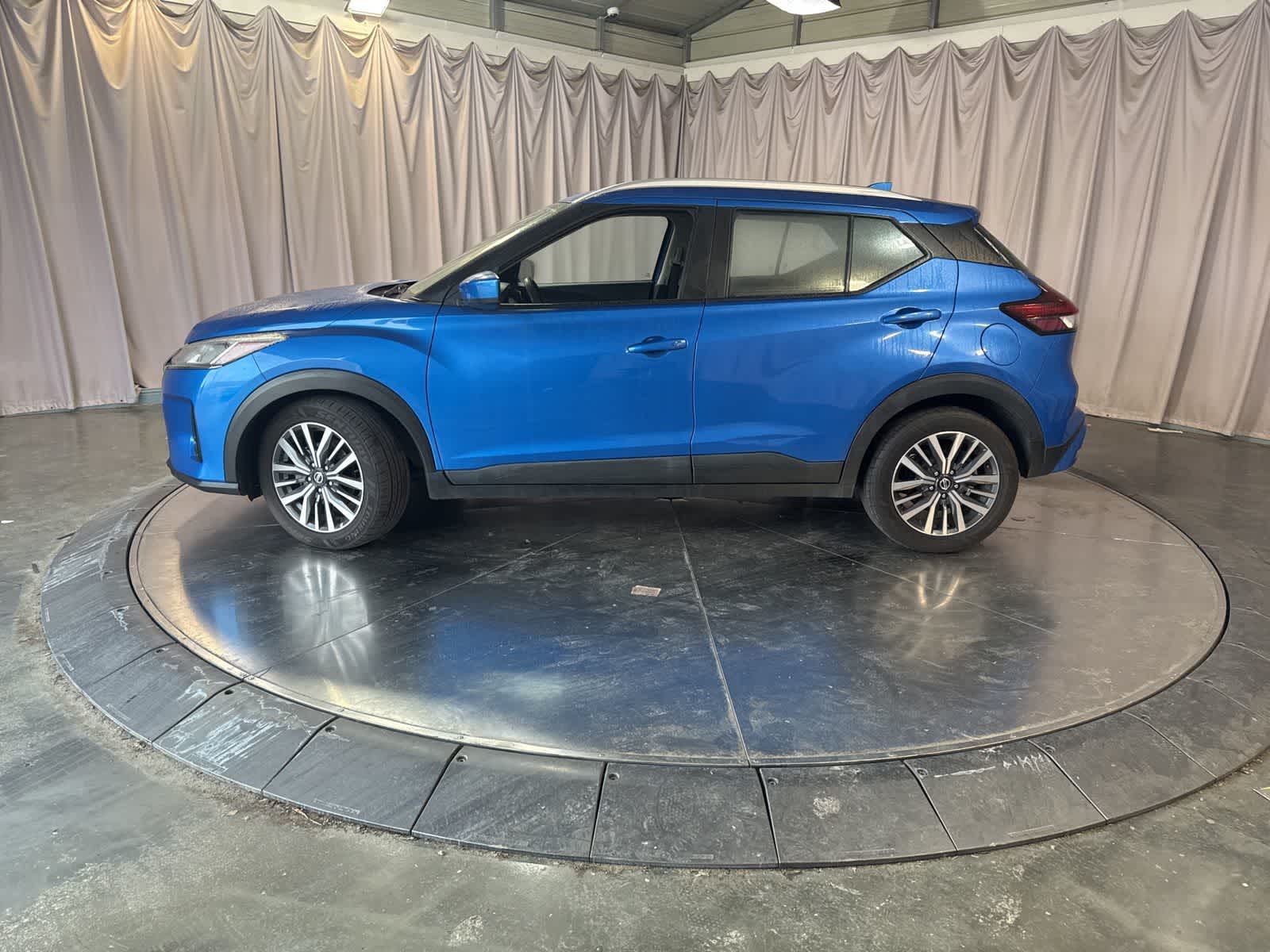 2021 Nissan Kicks SV photo 3