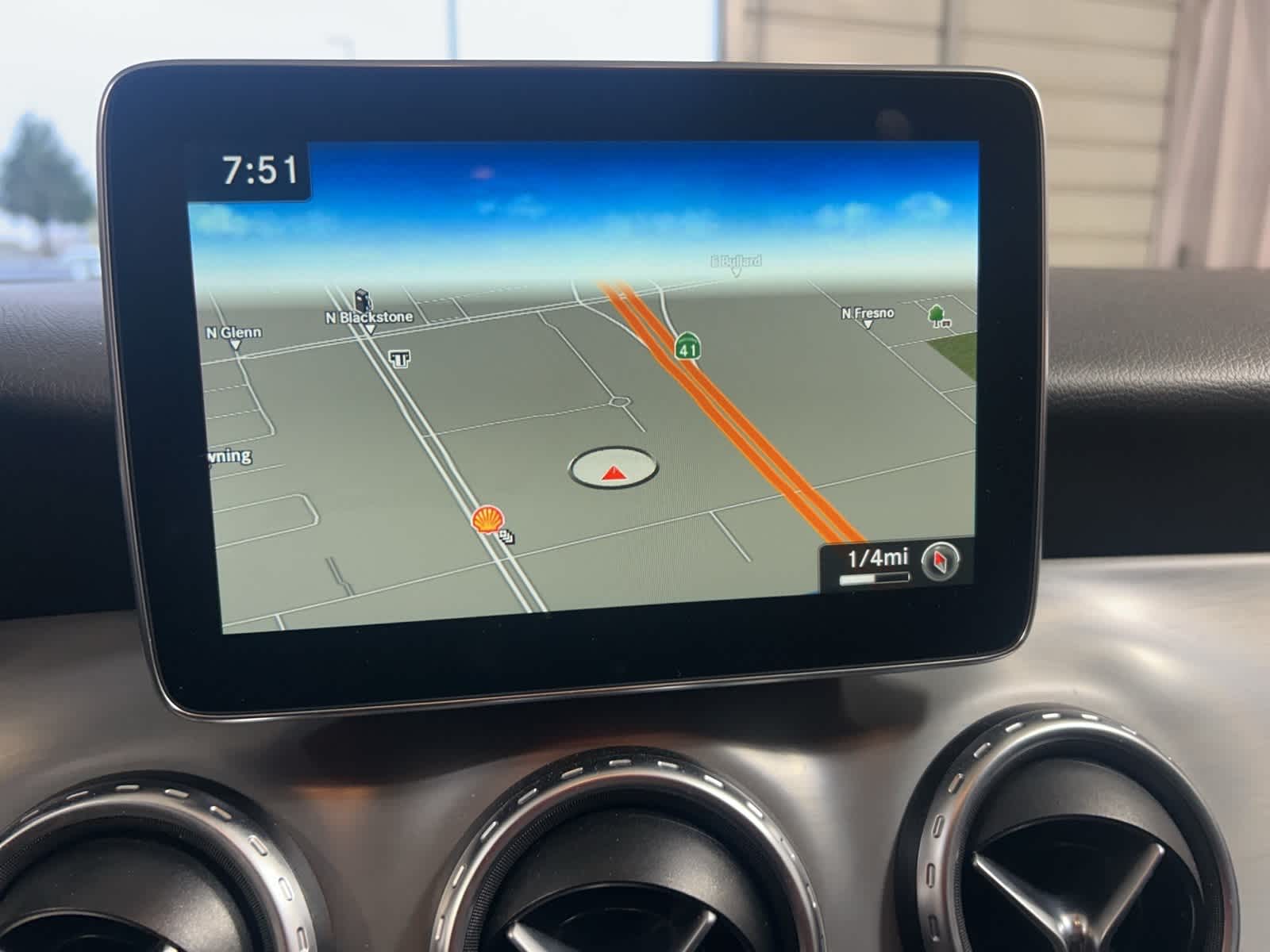 Thumbnail: 2016 Mercedes-Benz GLA - 27