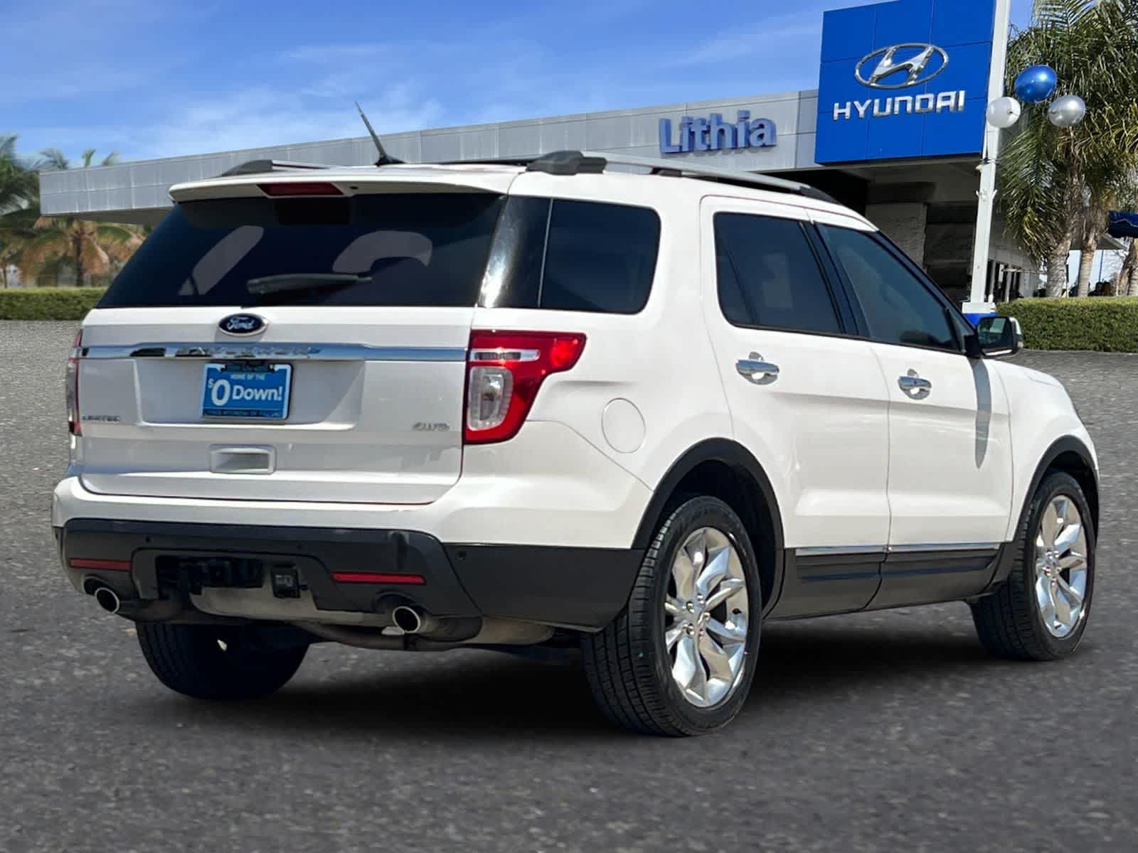 Thumbnail: 2013 Ford Explorer - 3