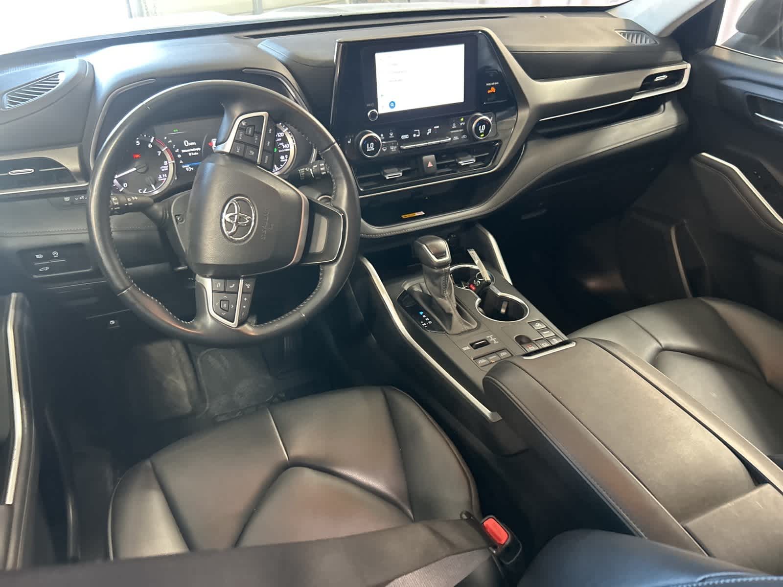 2024 Toyota Highlander XLE 22