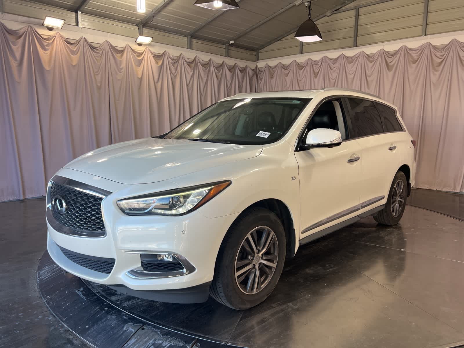 Thumbnail: 2017 INFINITI QX60 - 3