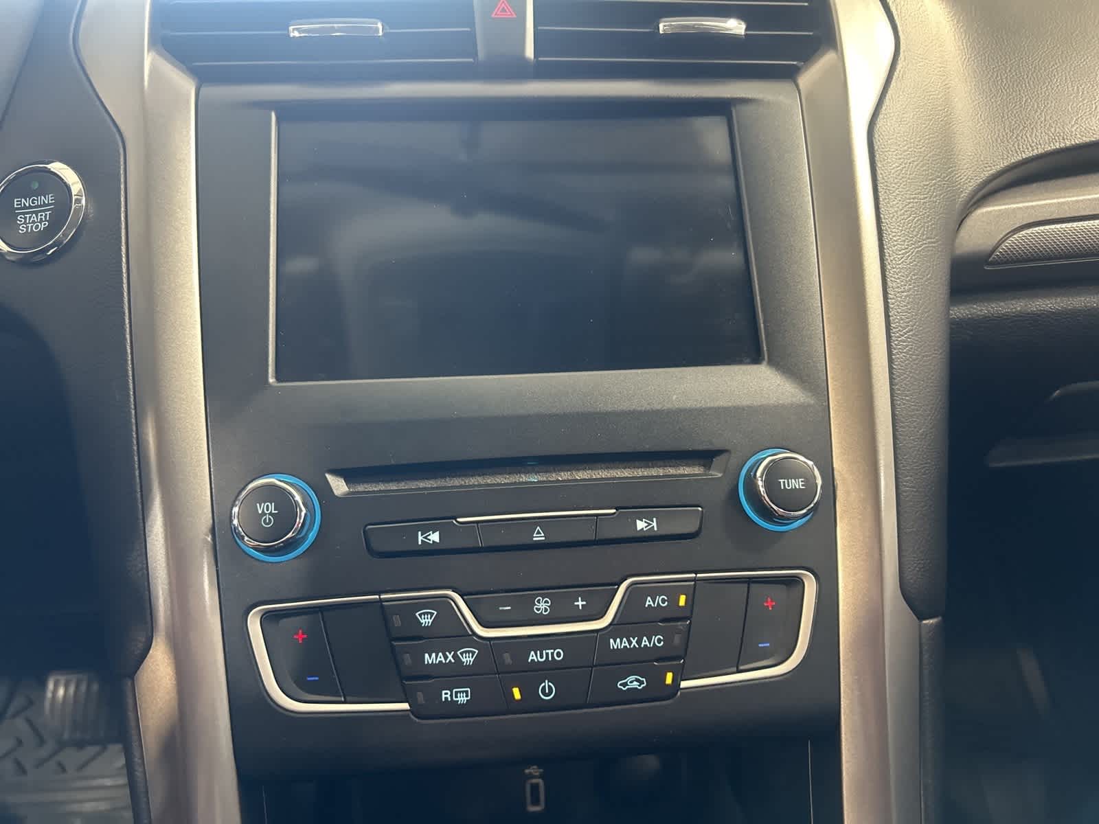 Thumbnail: 2018 Ford Fusion - 26