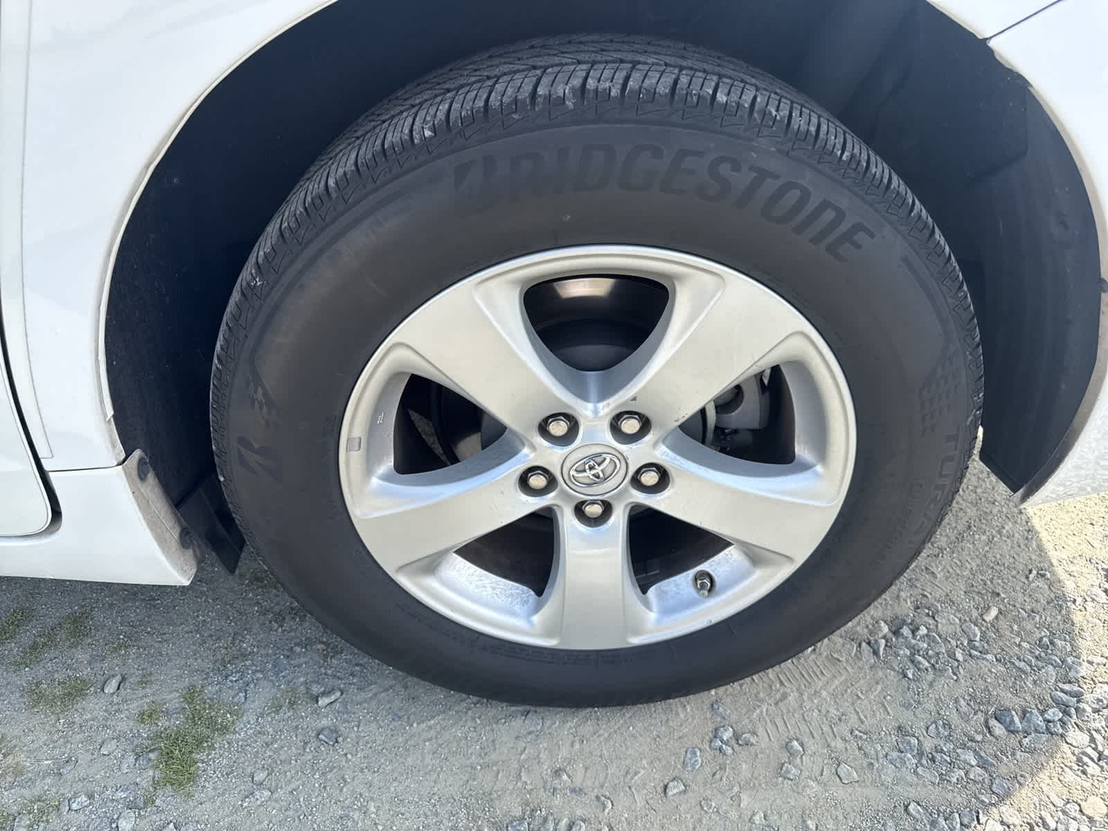 Thumbnail: 2017 Toyota Sienna - 9