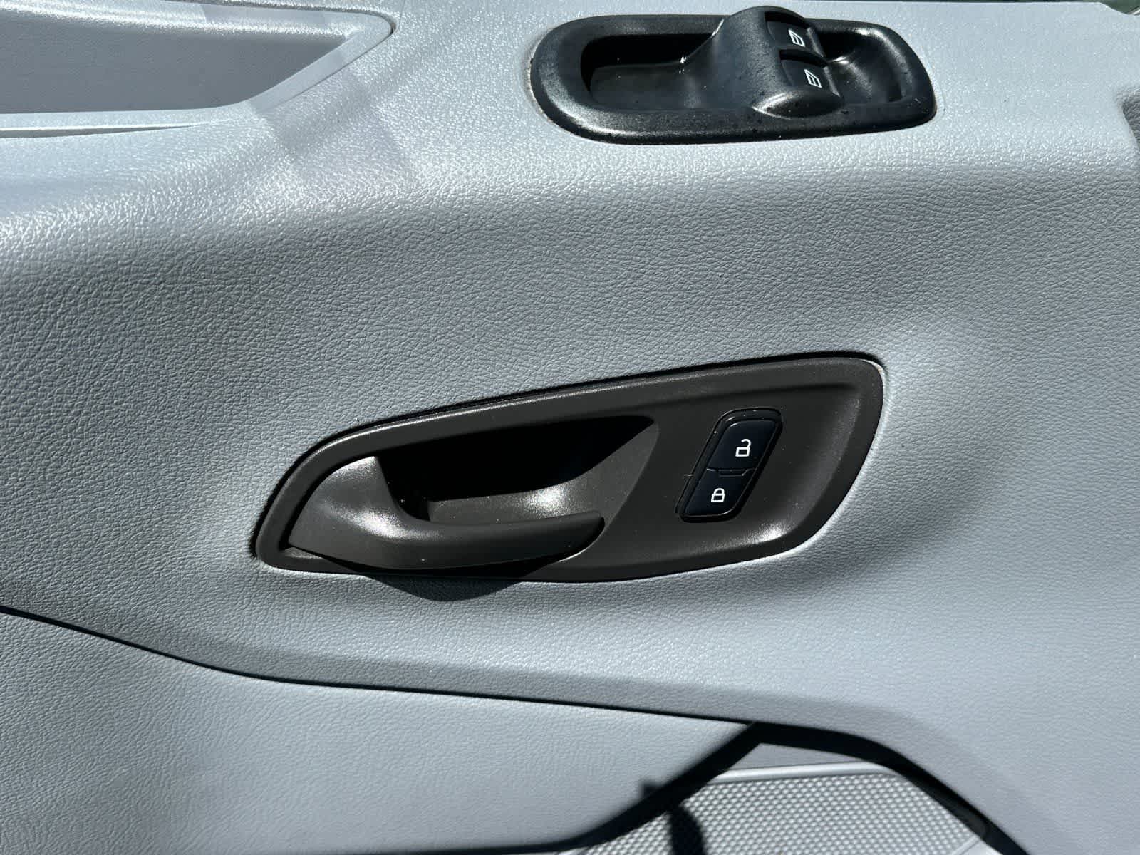 Thumbnail: 2017 Ford Transit Series - 13