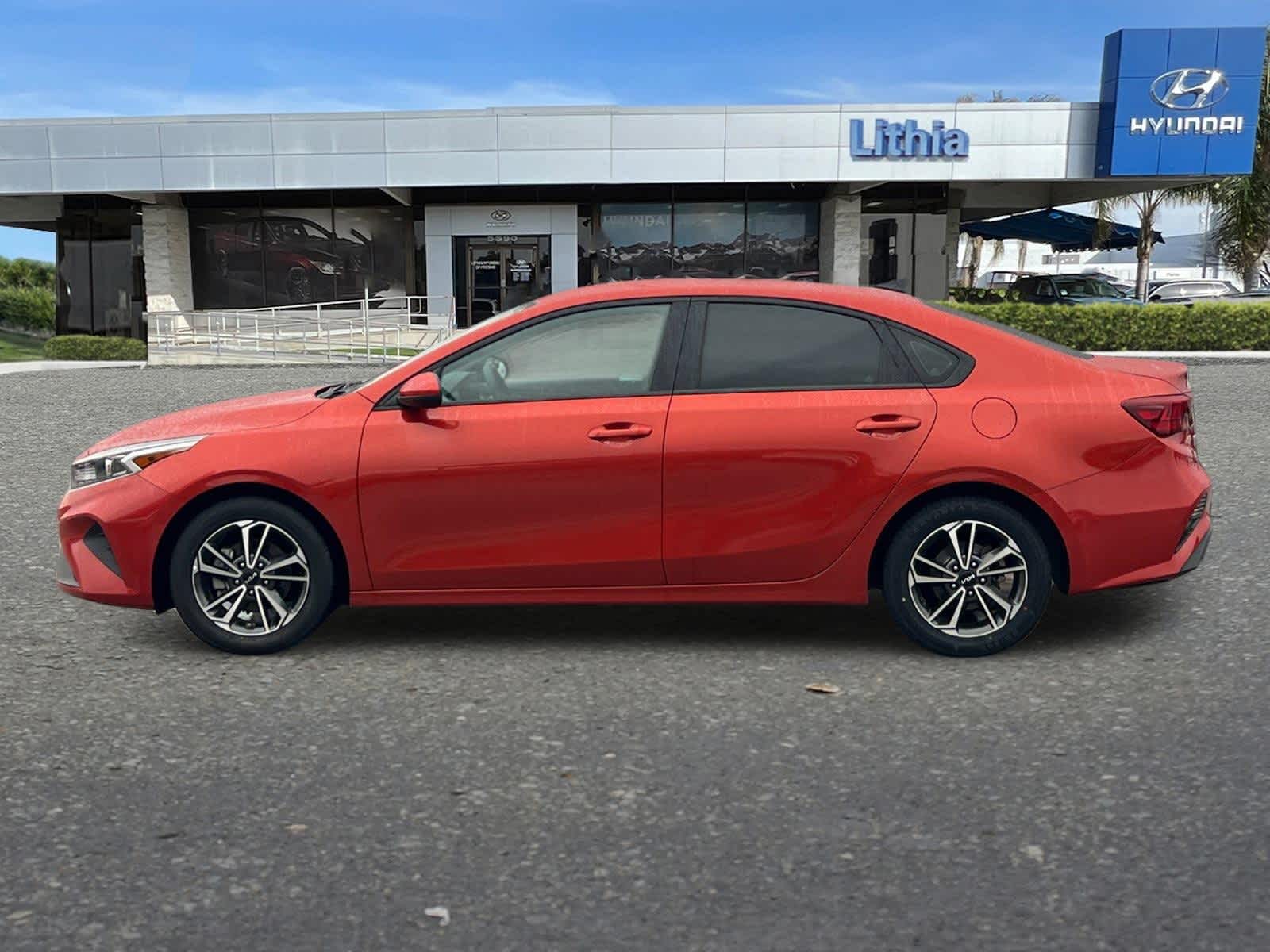 Thumbnail: 2022 Kia Forte - 6