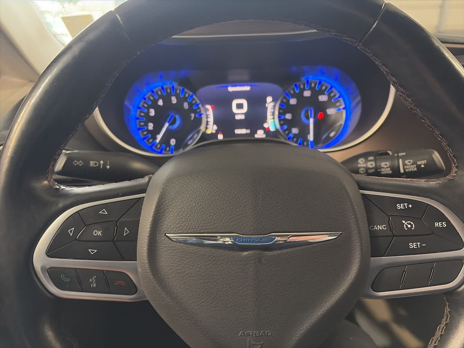 Thumbnail: 2017 Chrysler Pacifica - 27