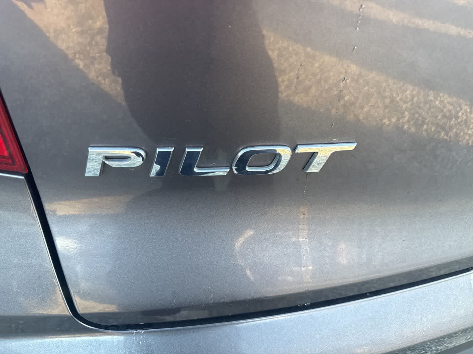 Thumbnail: 2017 Honda Pilot - 11