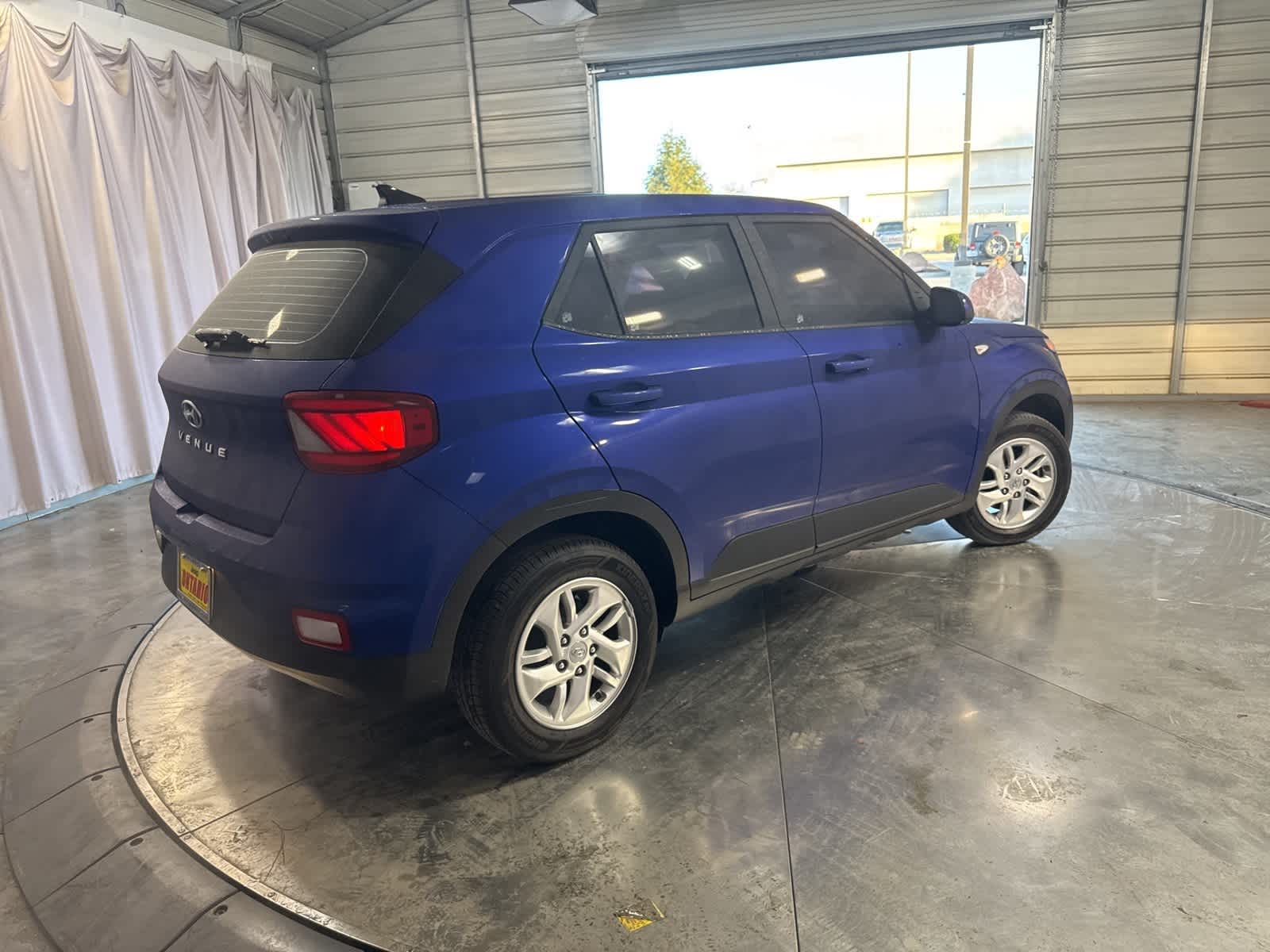 Thumbnail: 2022 Hyundai Venue - 5