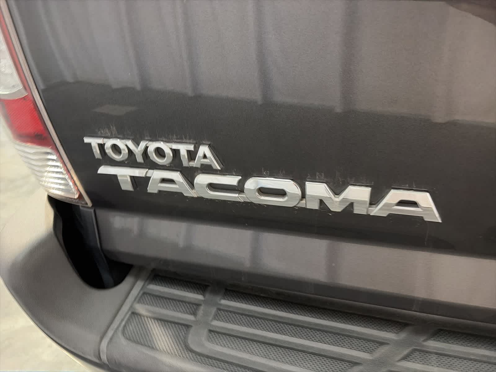Thumbnail: 2013 Toyota Tacoma - 13