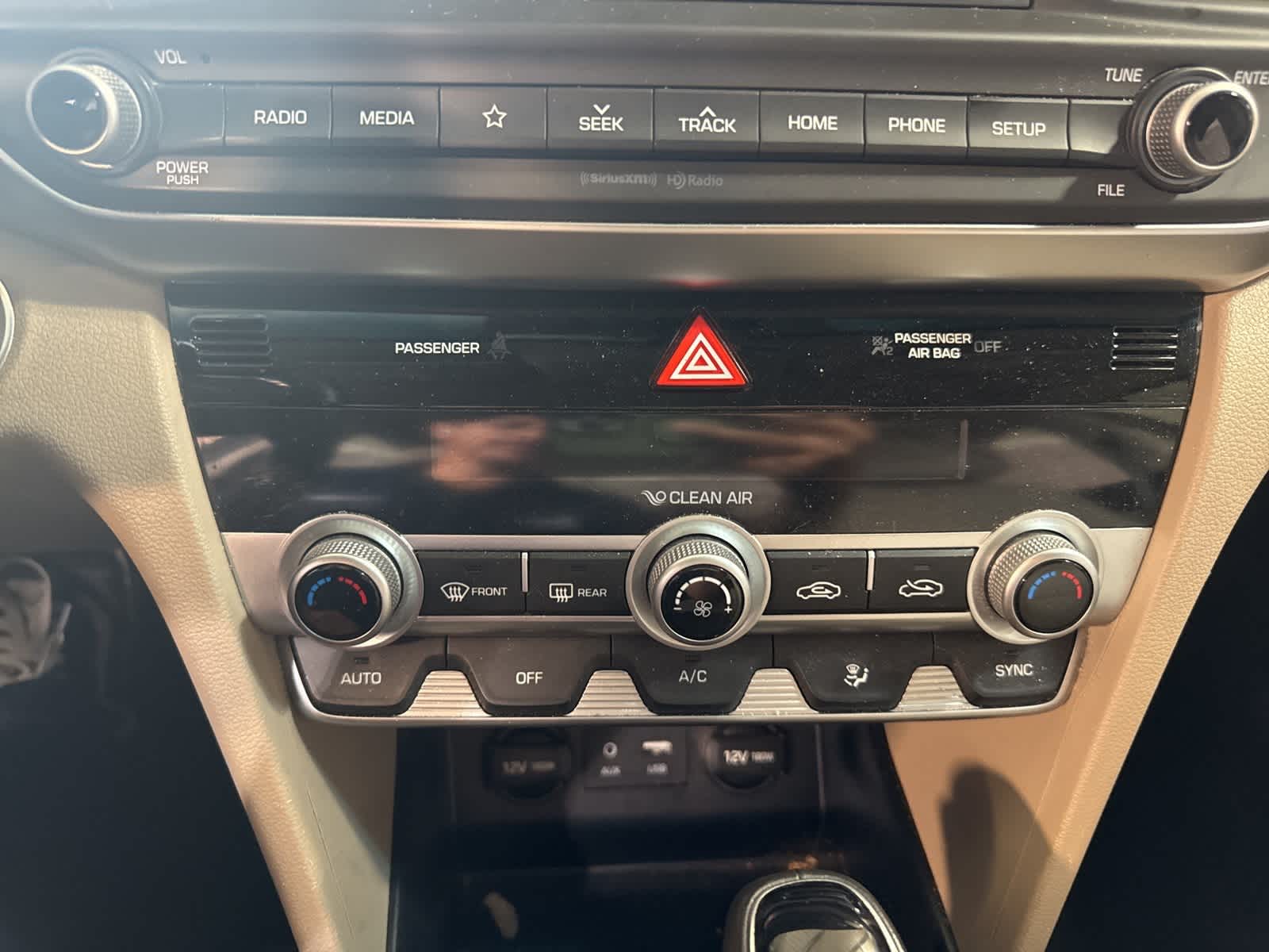 Thumbnail: 2020 Hyundai Elantra - 19