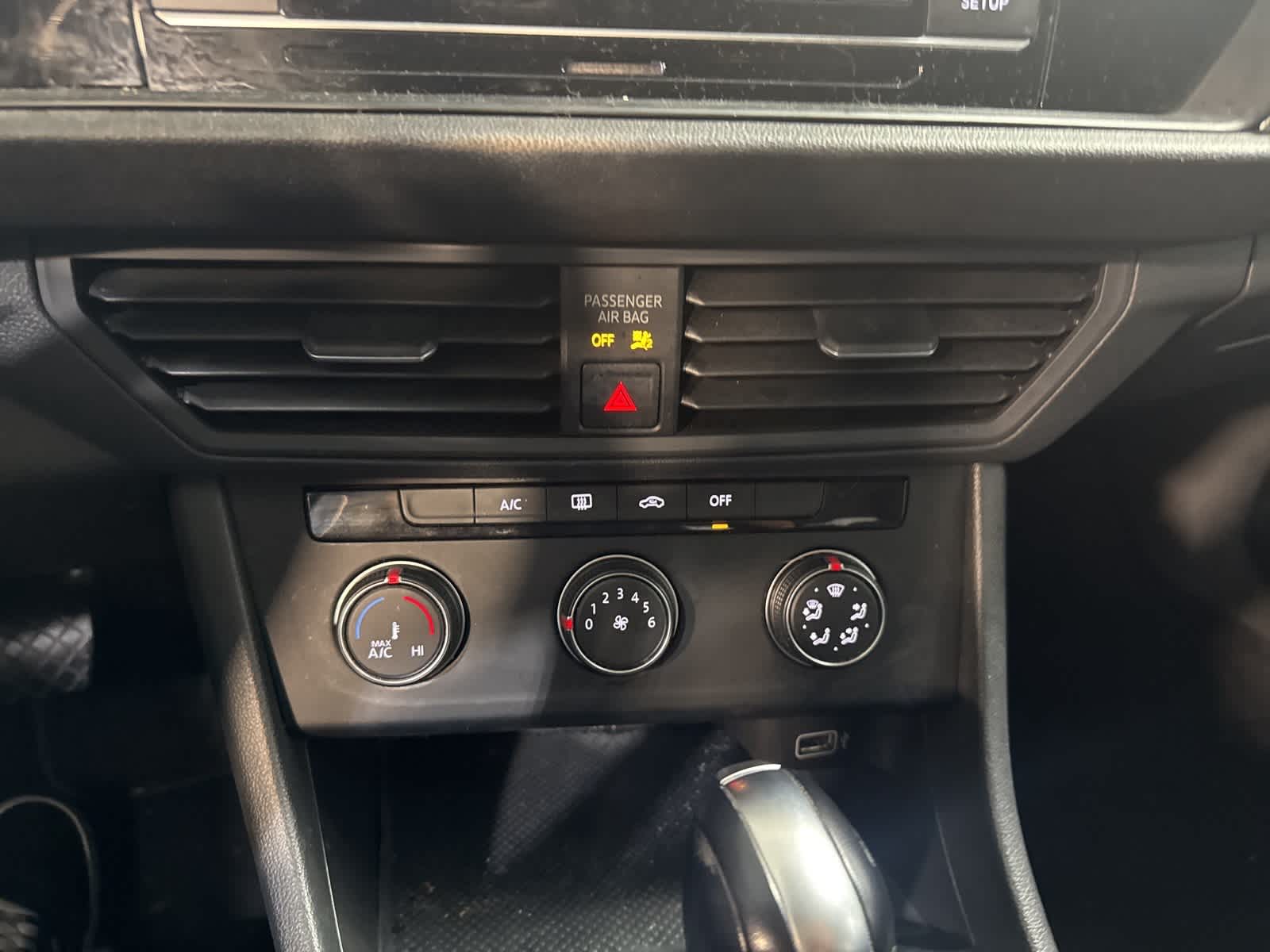 Thumbnail: 2019 Volkswagen Jetta - 22