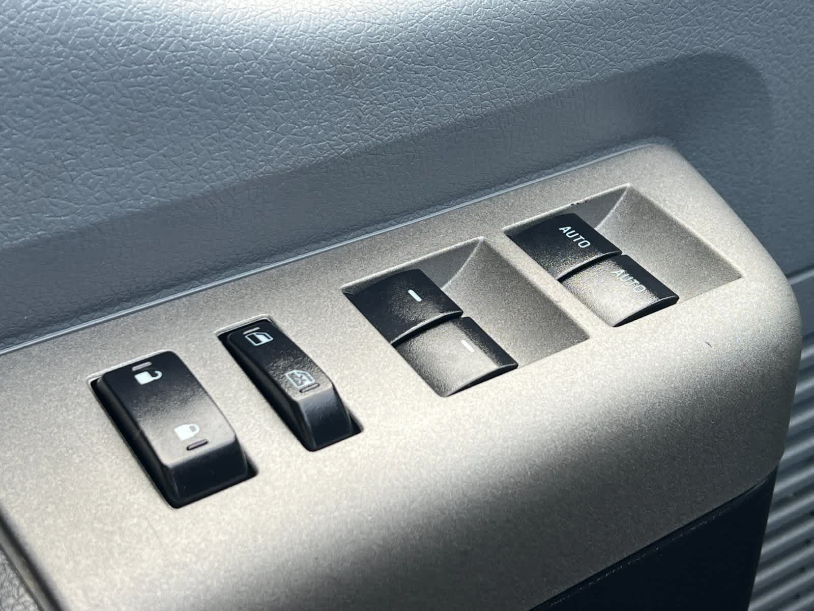 Thumbnail: 2016 Ford F-250 - 14