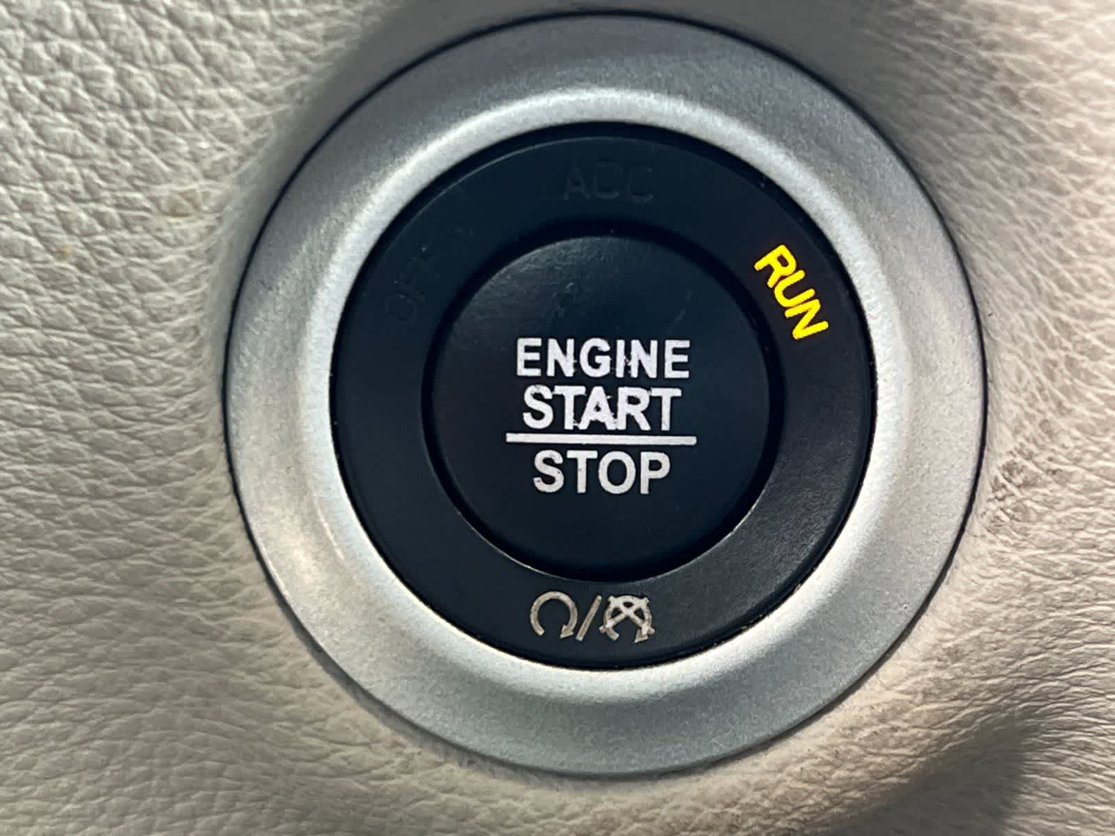 Thumbnail: 2020 Chrysler Pacifica - 24