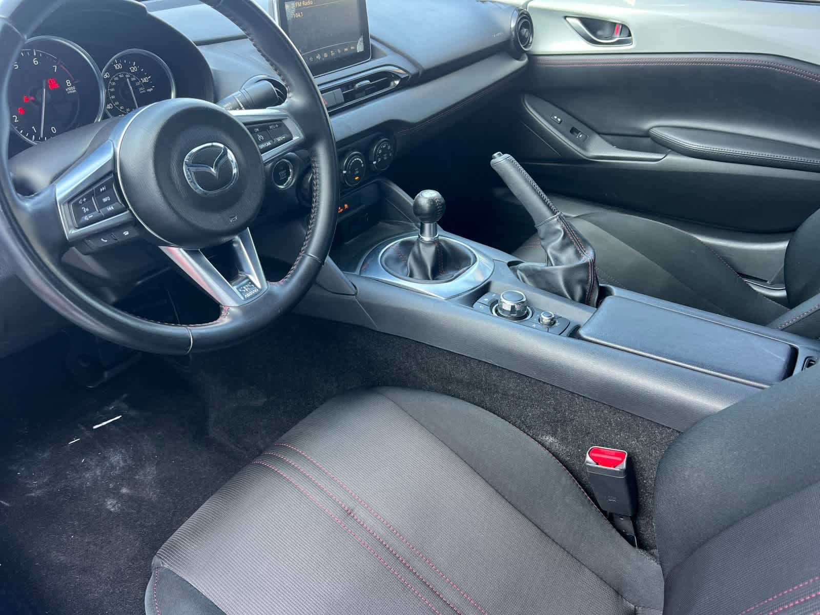 Thumbnail: 2016 Mazda MX-5 Miata - 11