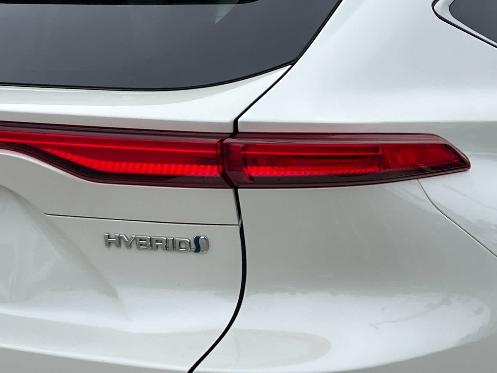 Thumbnail: 2022 Toyota Venza - 27