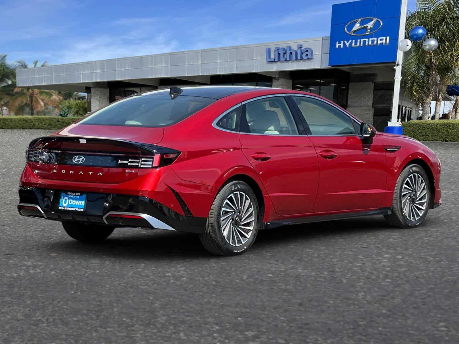 2025 Hyundai Sonata Hybrid Limited photo 2