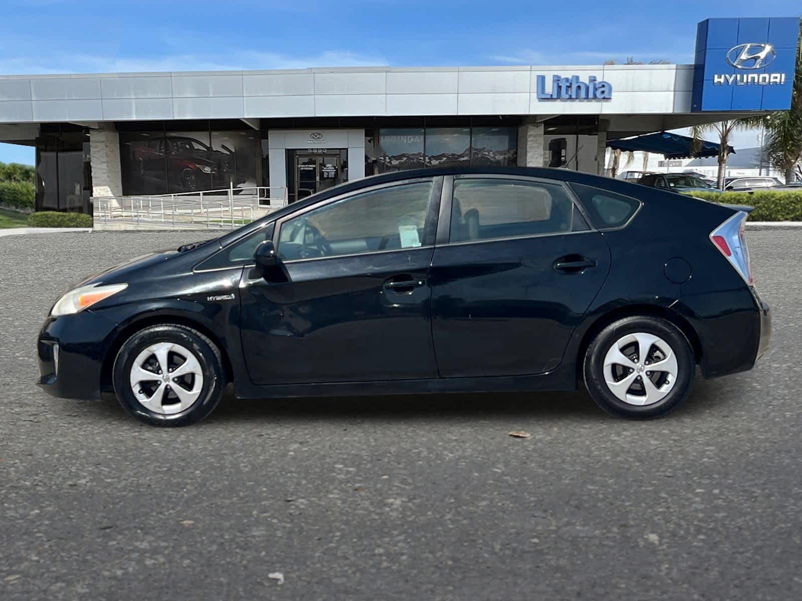 Thumbnail: 2013 Toyota Prius - 5