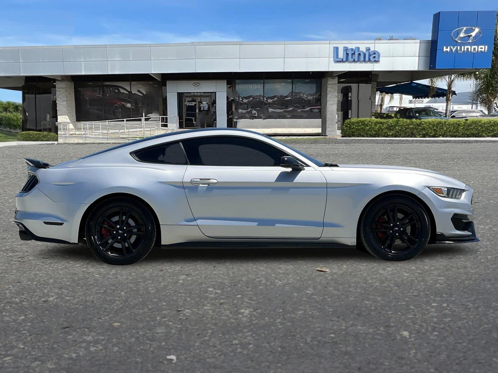 2015 Ford Mustang  8