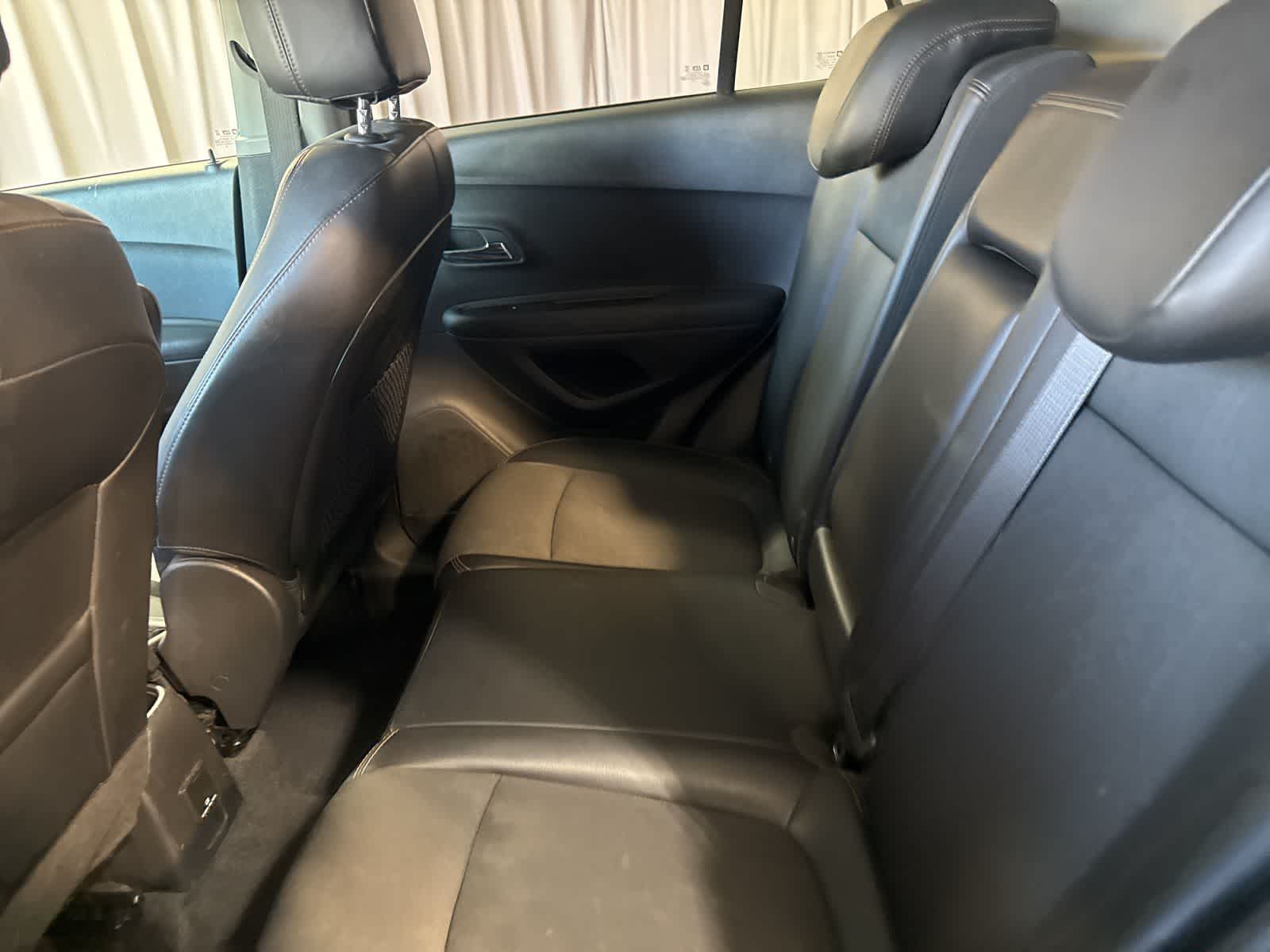 Thumbnail: 2021 Chevrolet Trax - 17