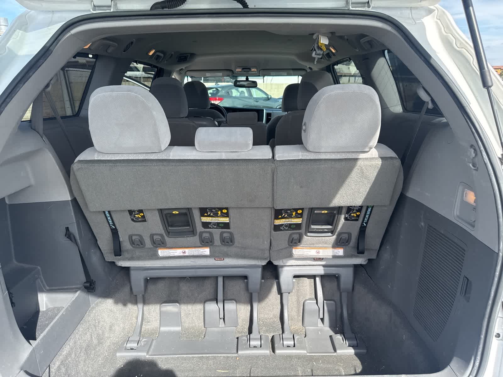 Thumbnail: 2017 Toyota Sienna - 11