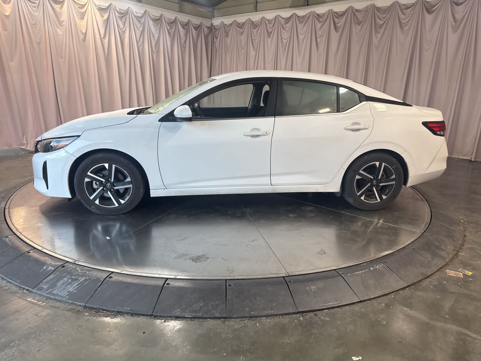 Thumbnail: 2025 Nissan Sentra - 8