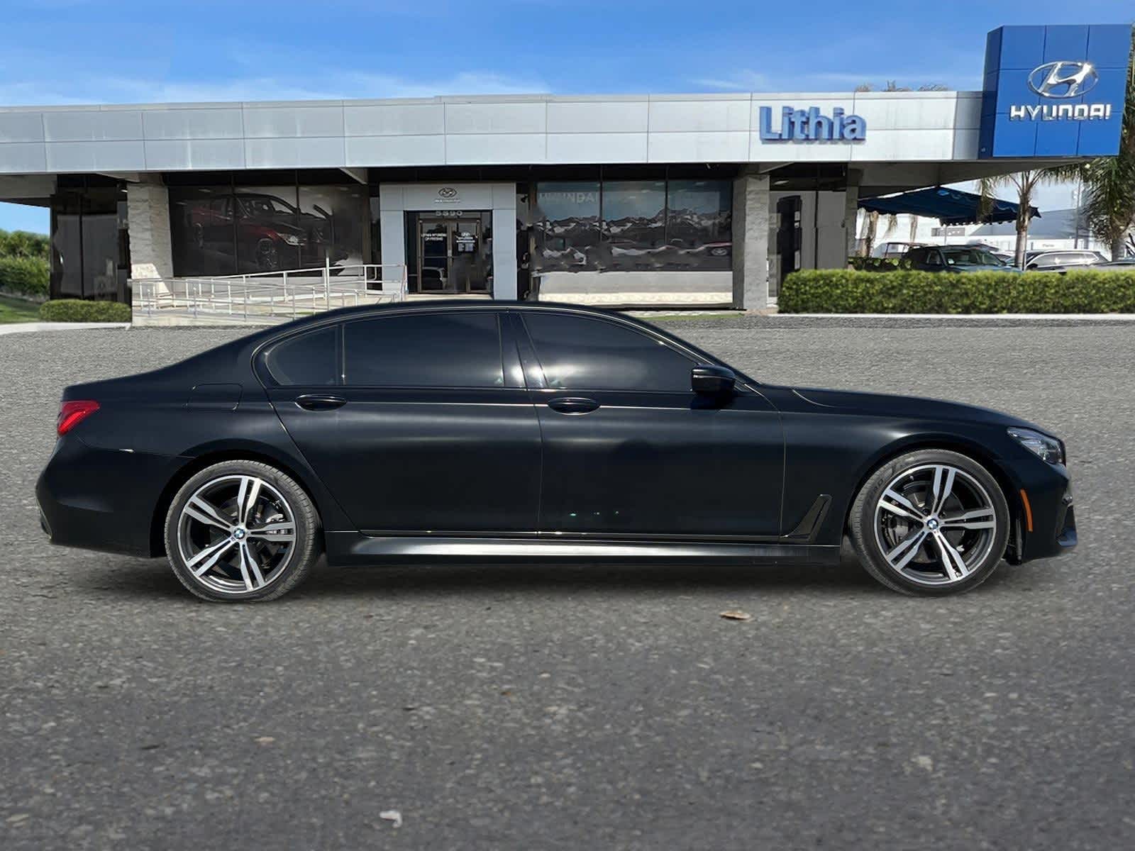 Thumbnail: 2019 BMW 7 Series - 8