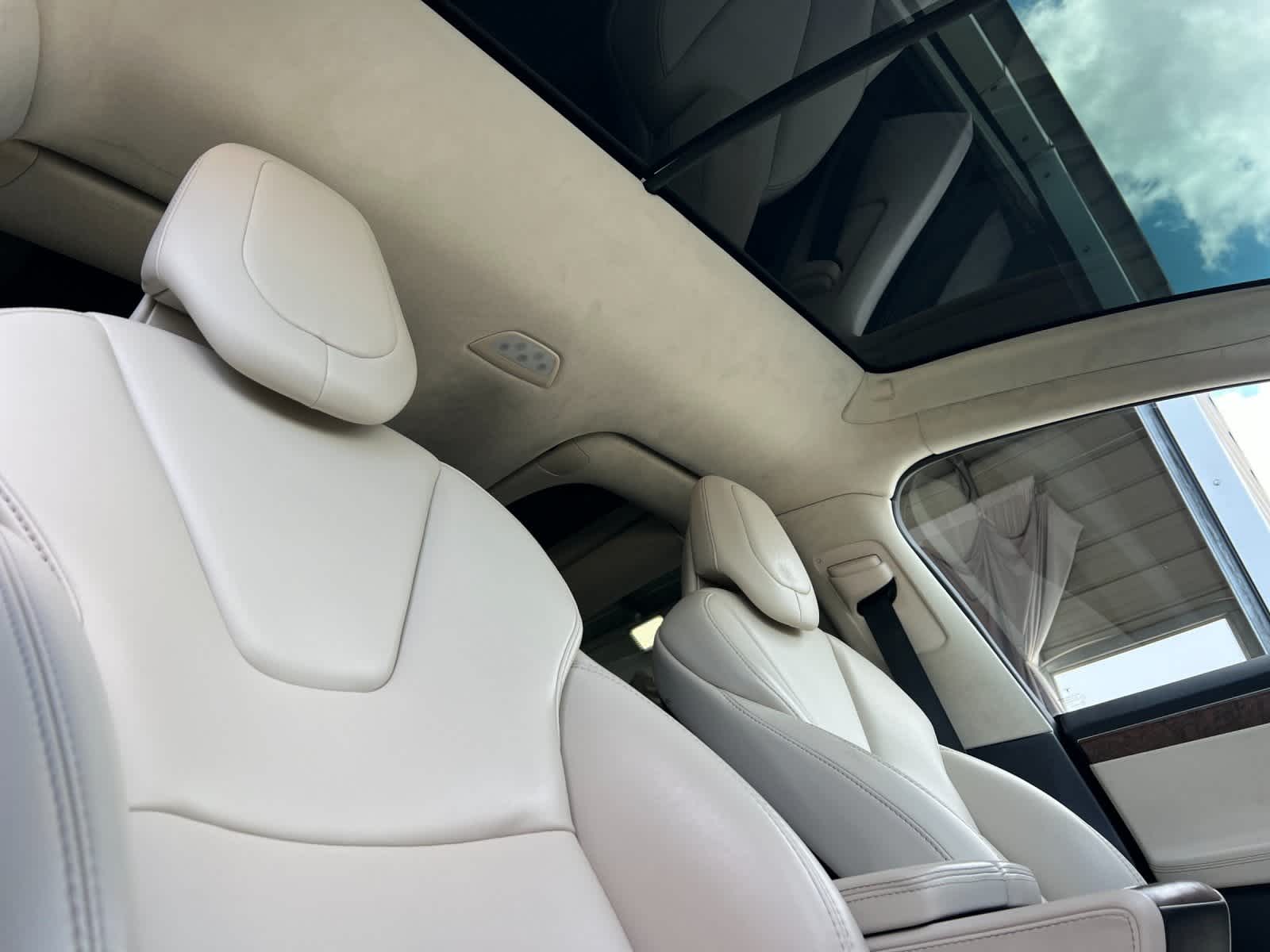 Thumbnail: 2017 Tesla Model X - 18