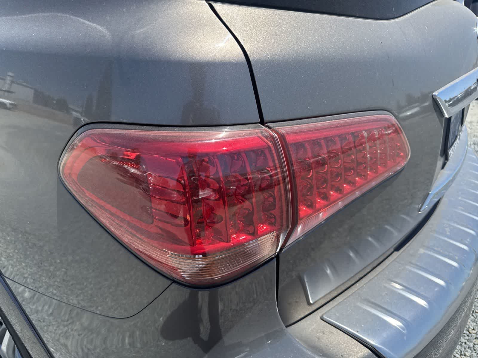 Thumbnail: 2016 INFINITI QX80 - 8