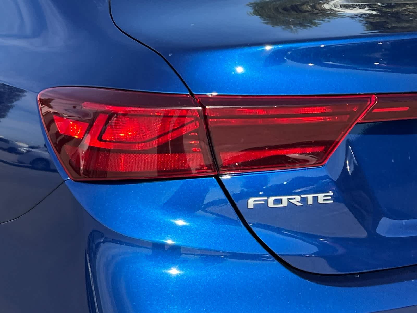 Thumbnail: 2022 Kia Forte - 24