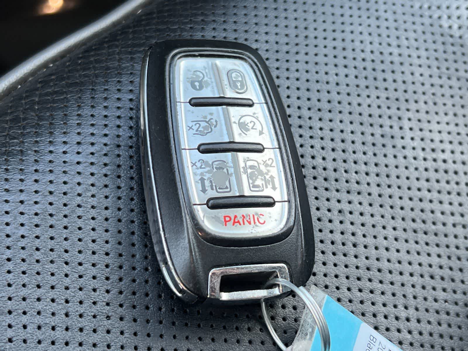 Thumbnail: 2020 Chrysler Pacifica - 30