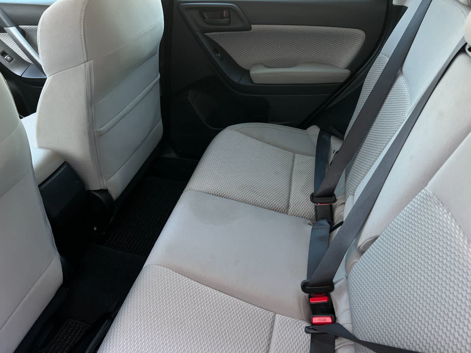 2018 Subaru Forester 2.5i Premium photo 4