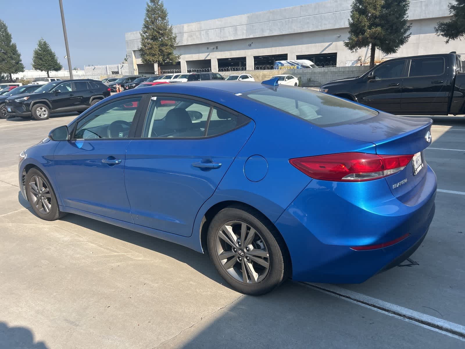 Thumbnail: 2018 Hyundai Elantra - 12
