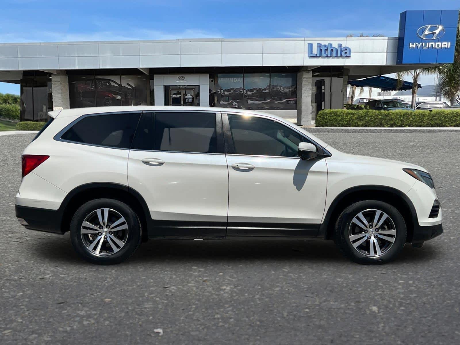 Thumbnail: 2018 Honda Pilot - 8