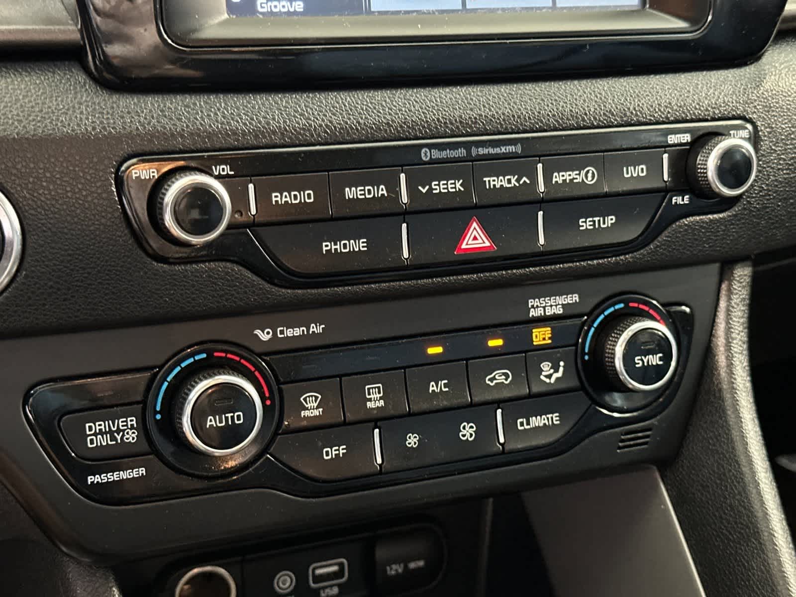 Thumbnail: 2018 Kia Niro - 20