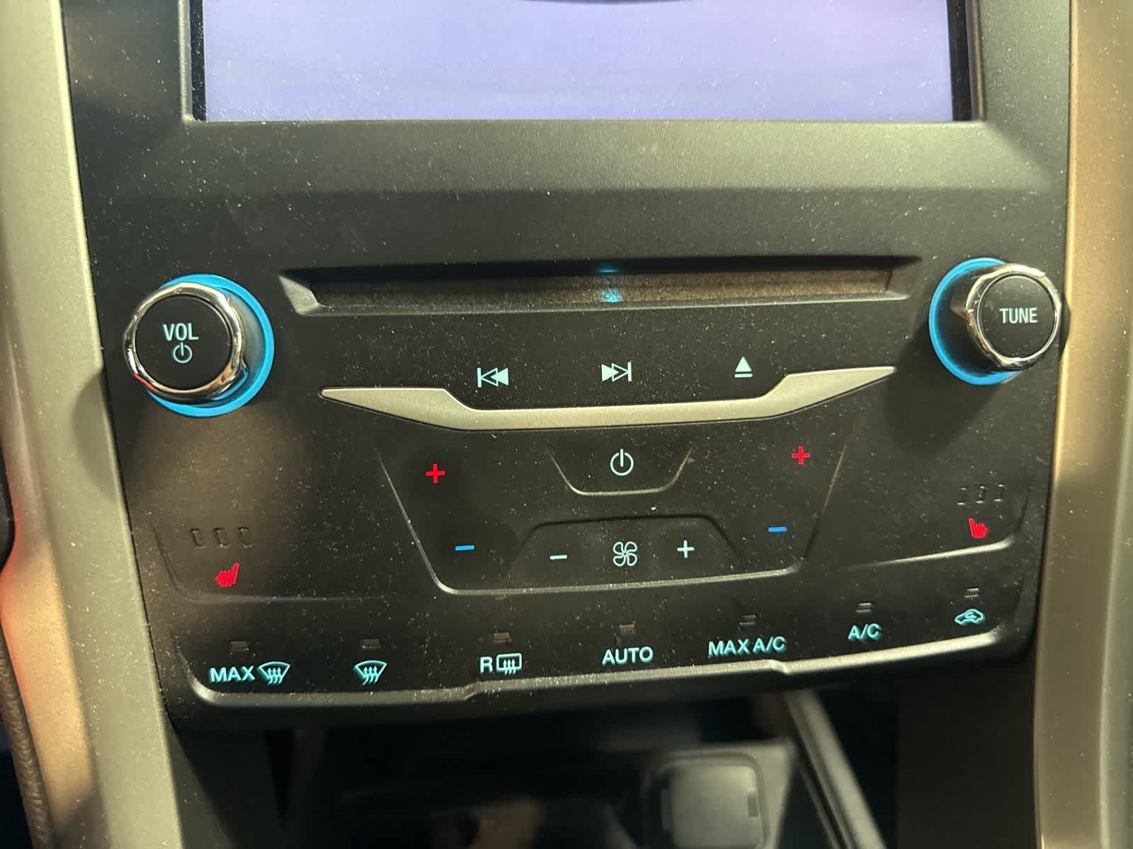 Thumbnail: 2013 Ford Fusion - 25