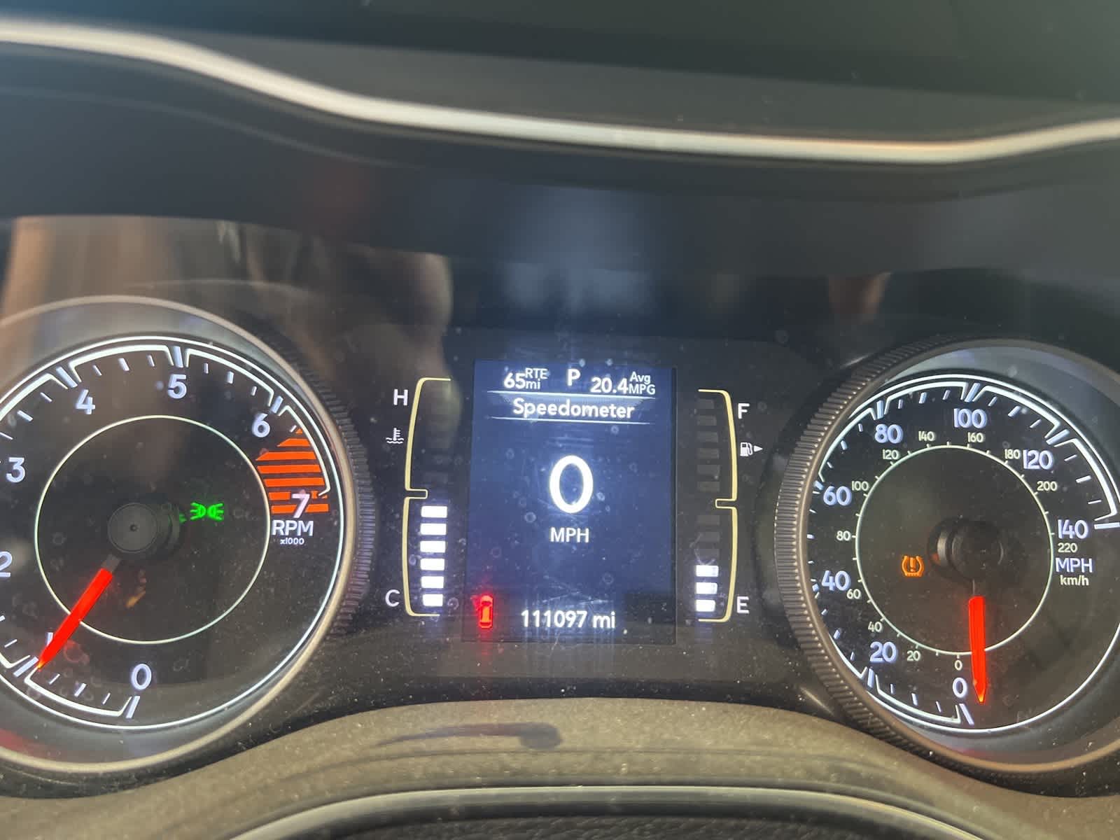 Thumbnail: 2019 Jeep Cherokee - 22