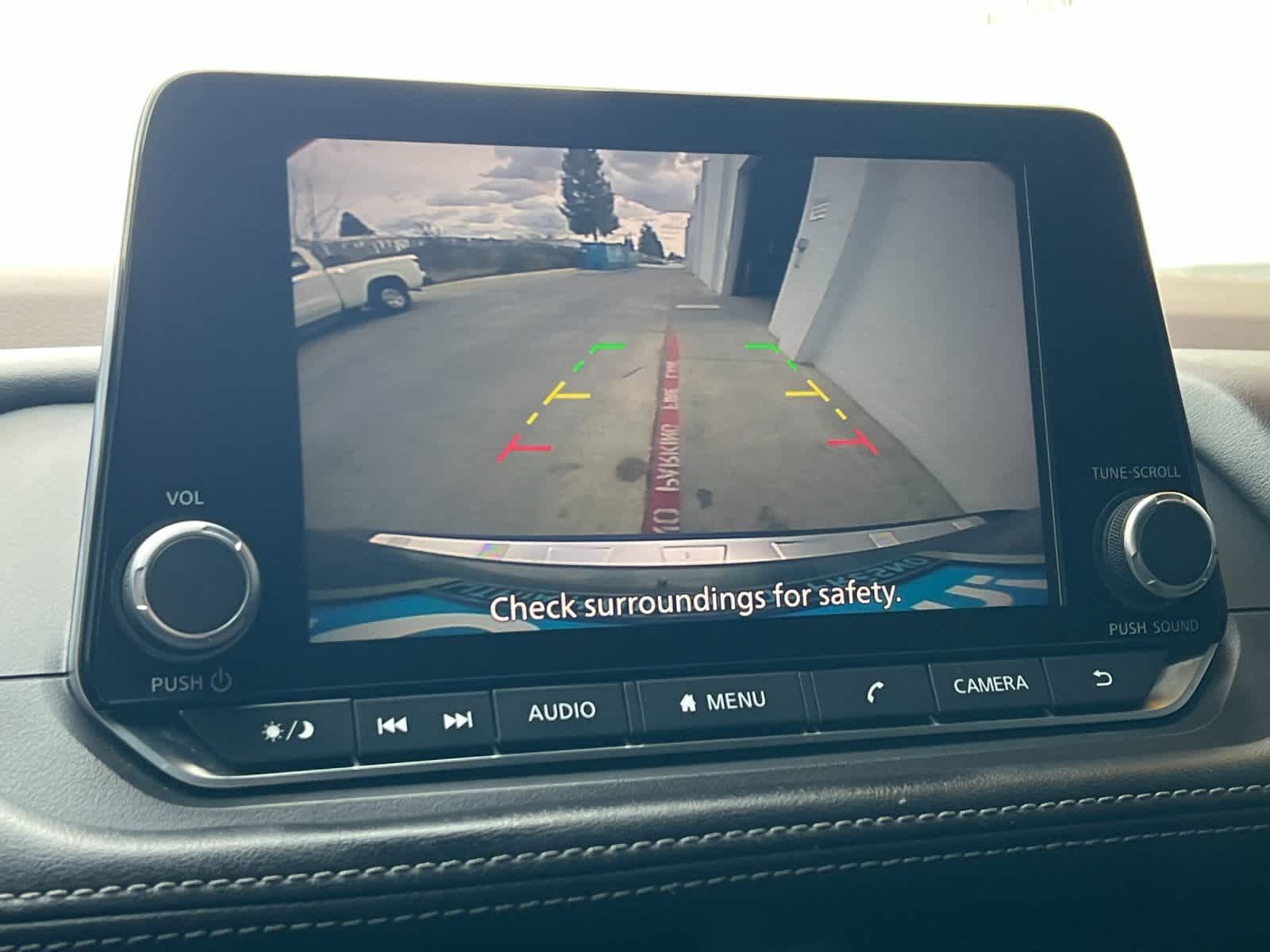 Thumbnail: 2023 Nissan Rogue - 20