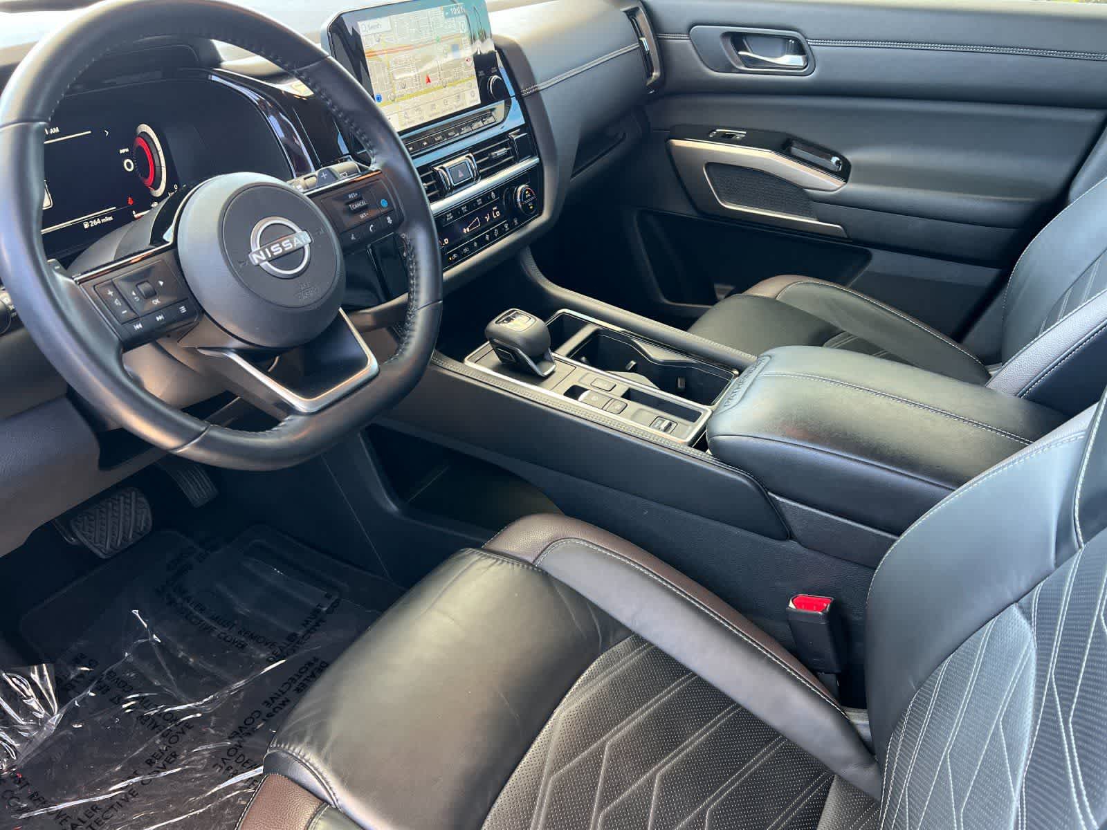 Thumbnail: 2023 Nissan Pathfinder - 11