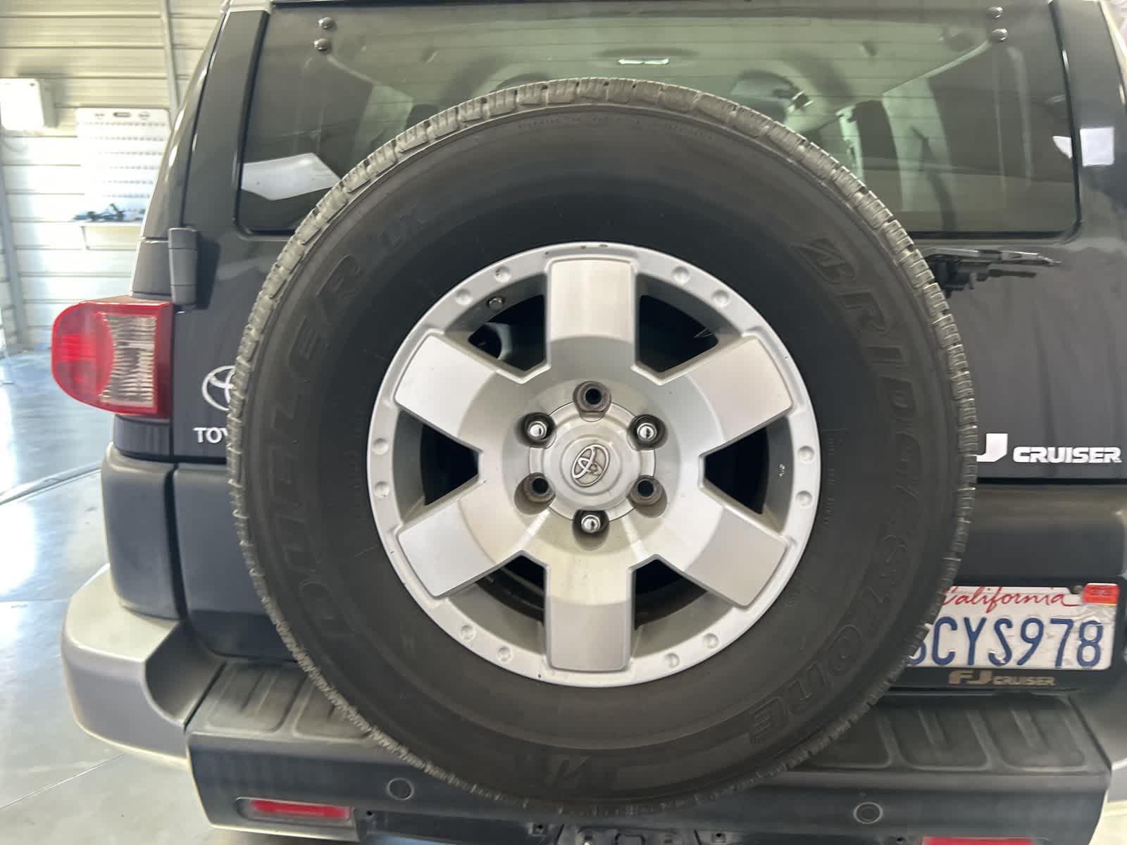 Thumbnail: 2008 Toyota FJ Cruiser - 11