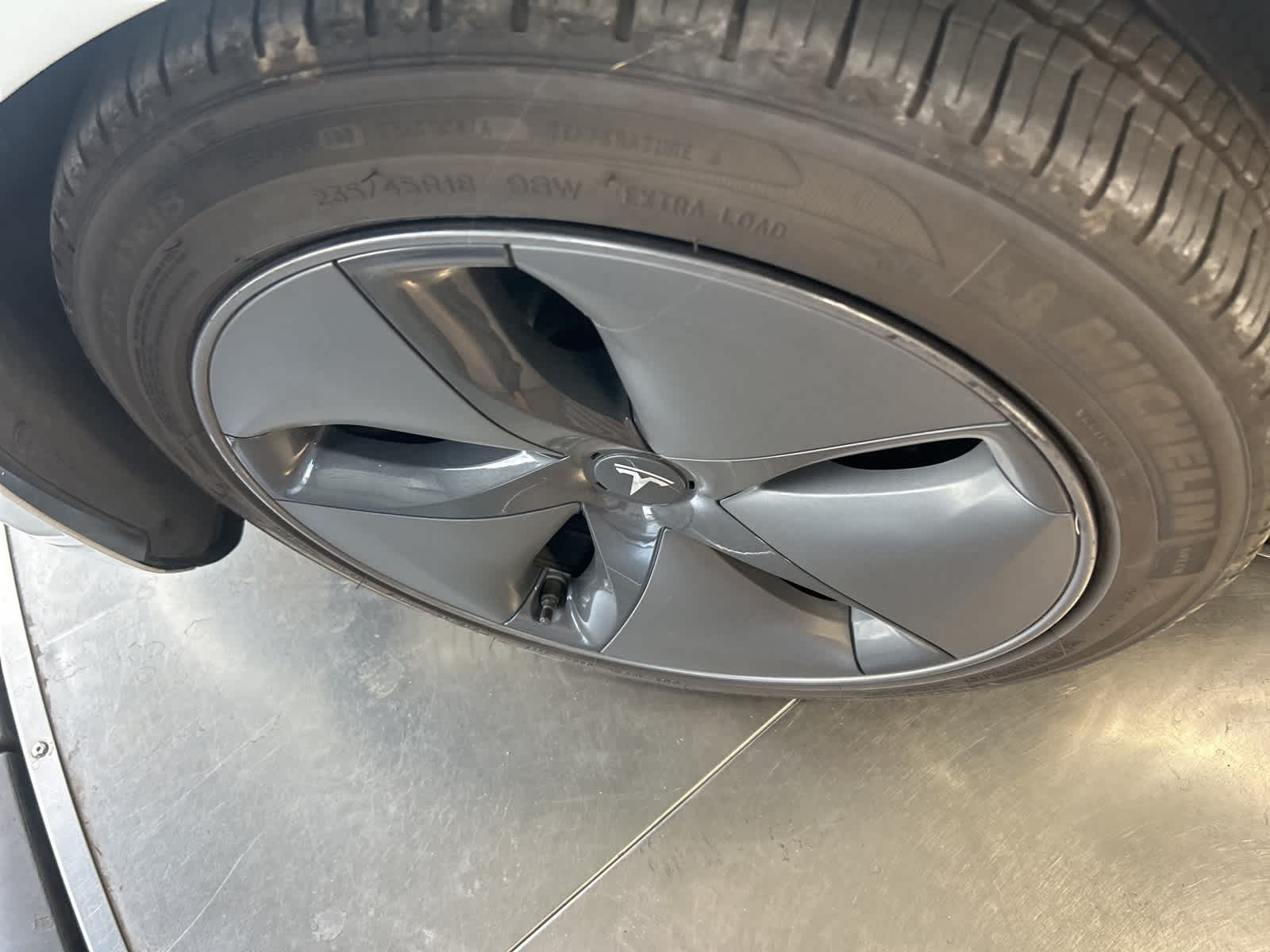Thumbnail: 2019 Tesla Model 3 - 16