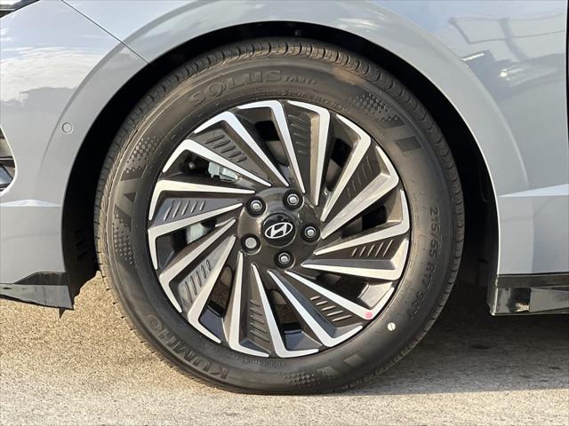 2025 Hyundai Sonata Limited 24