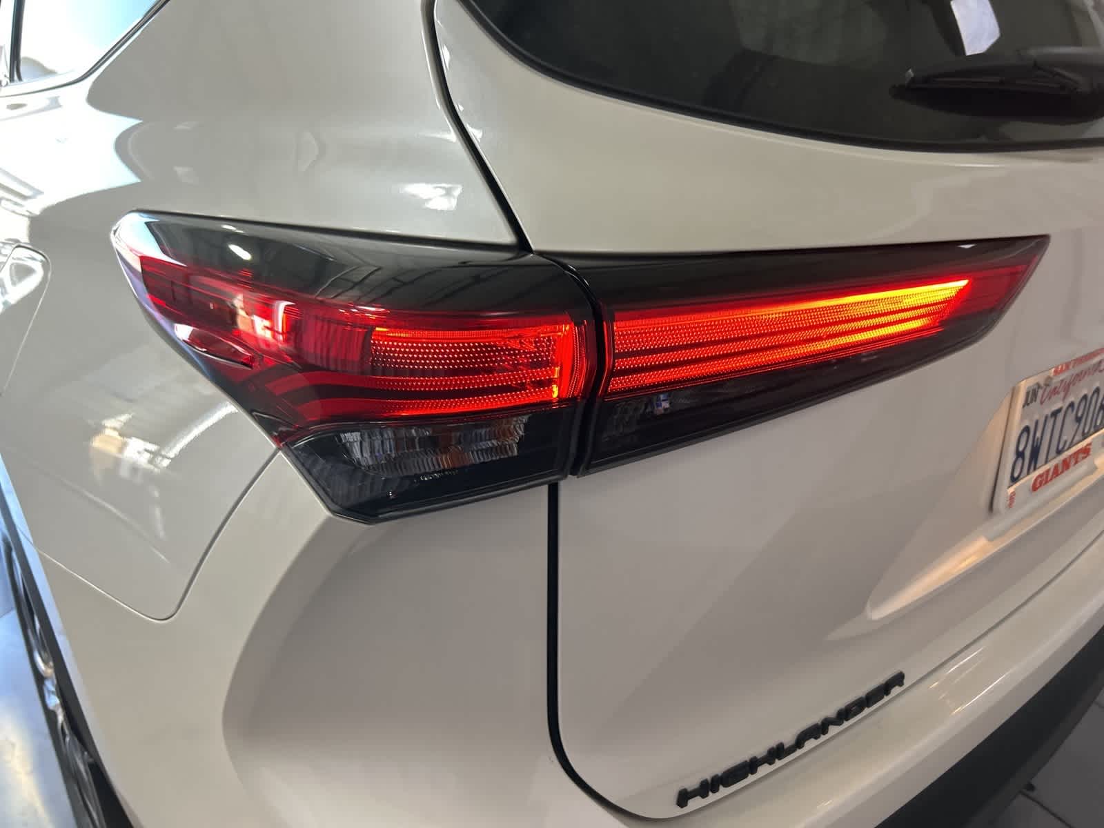 Thumbnail: 2021 Toyota Highlander - 14