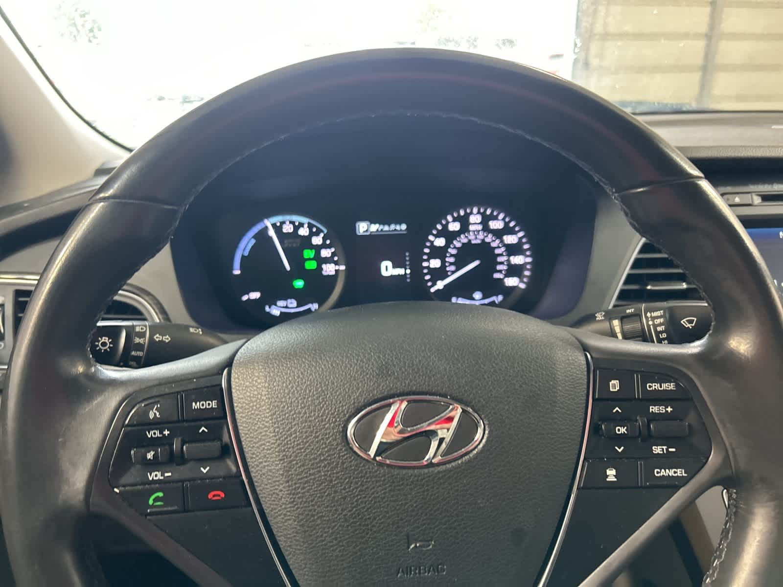 Thumbnail: 2017 Hyundai Sonata - 31