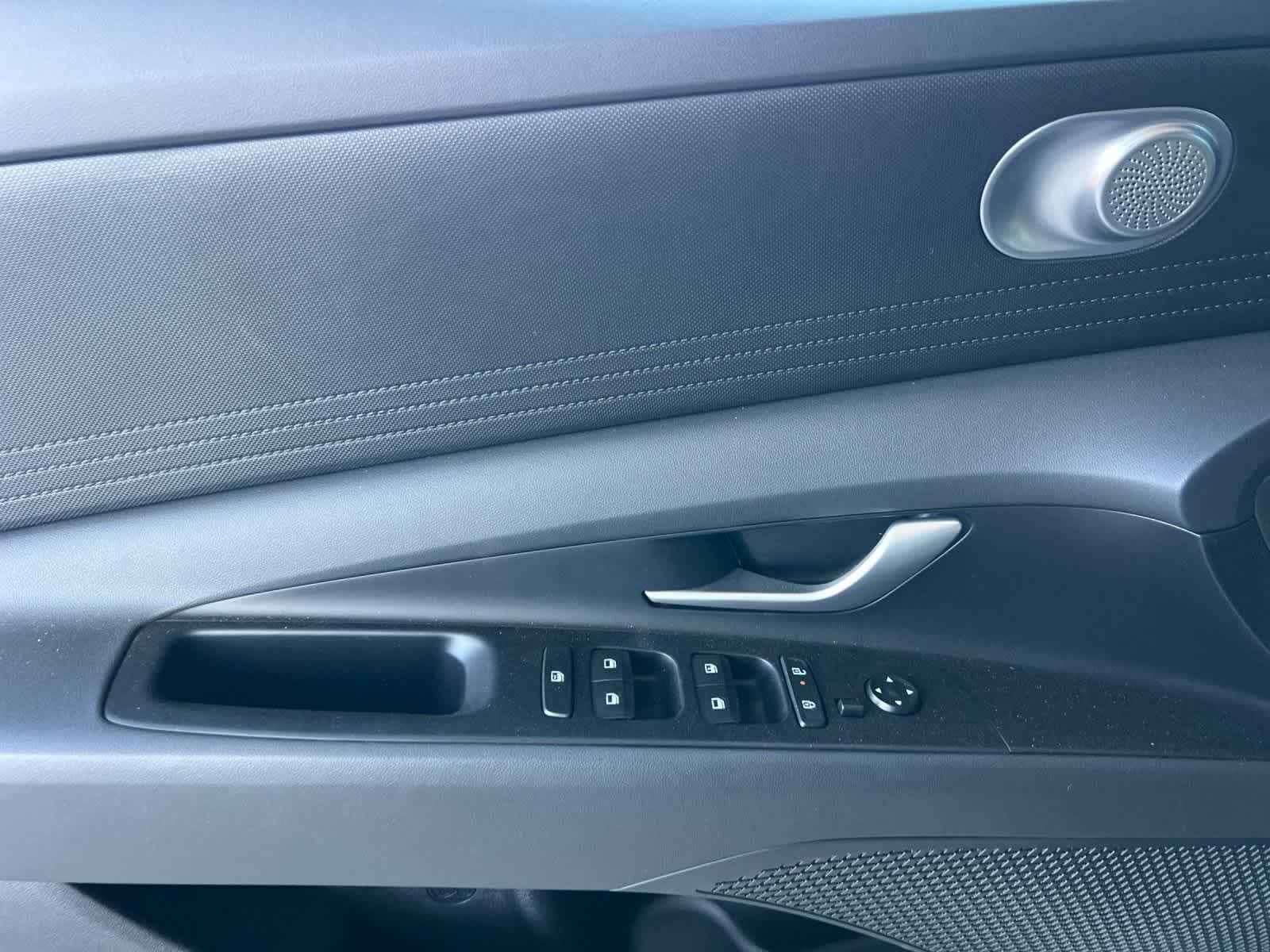 Thumbnail: 2025 Hyundai Elantra - 13